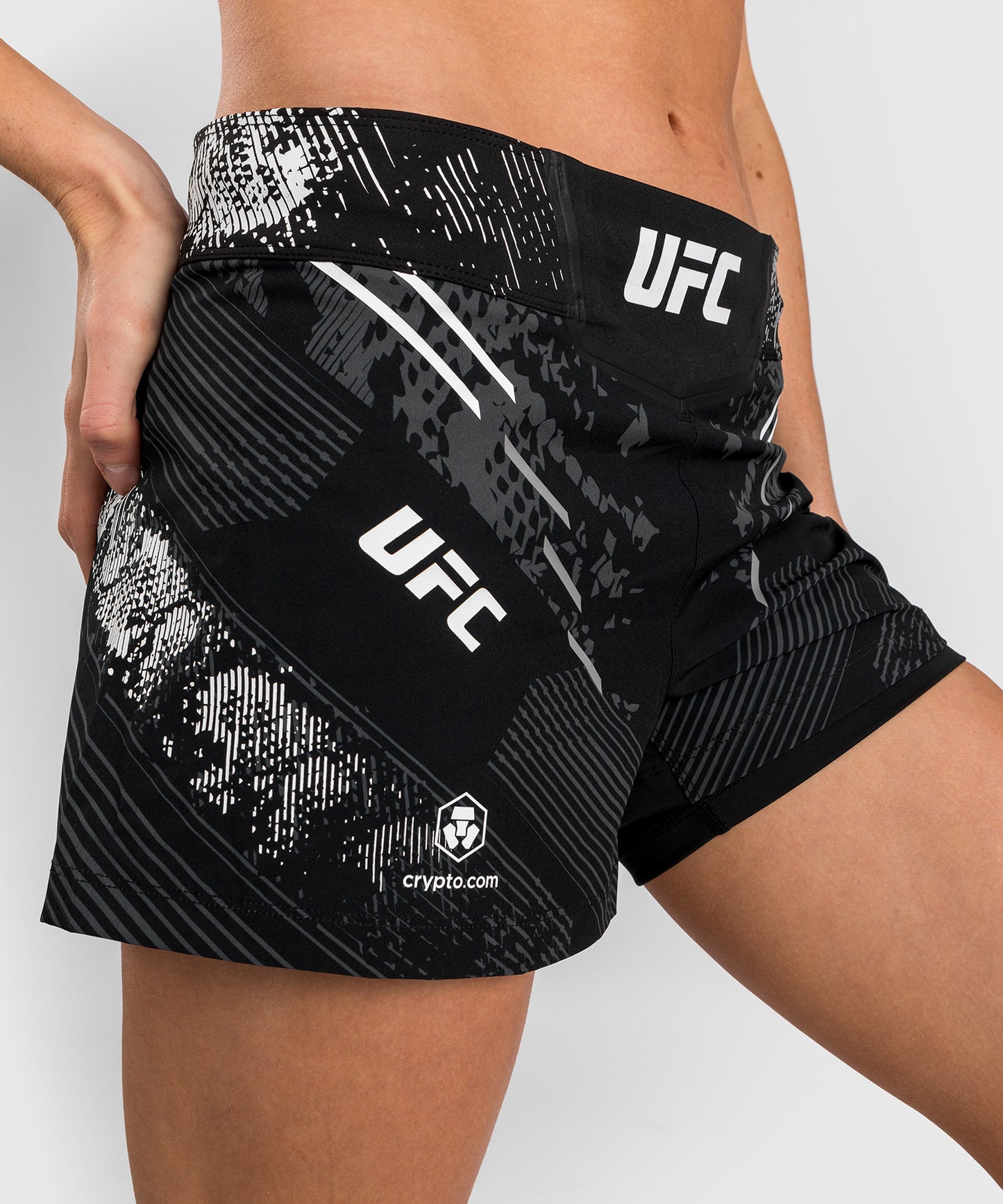 Short de Combat pour Femmes UFC Adrenaline by Venum Authentic Fight Night - Noir