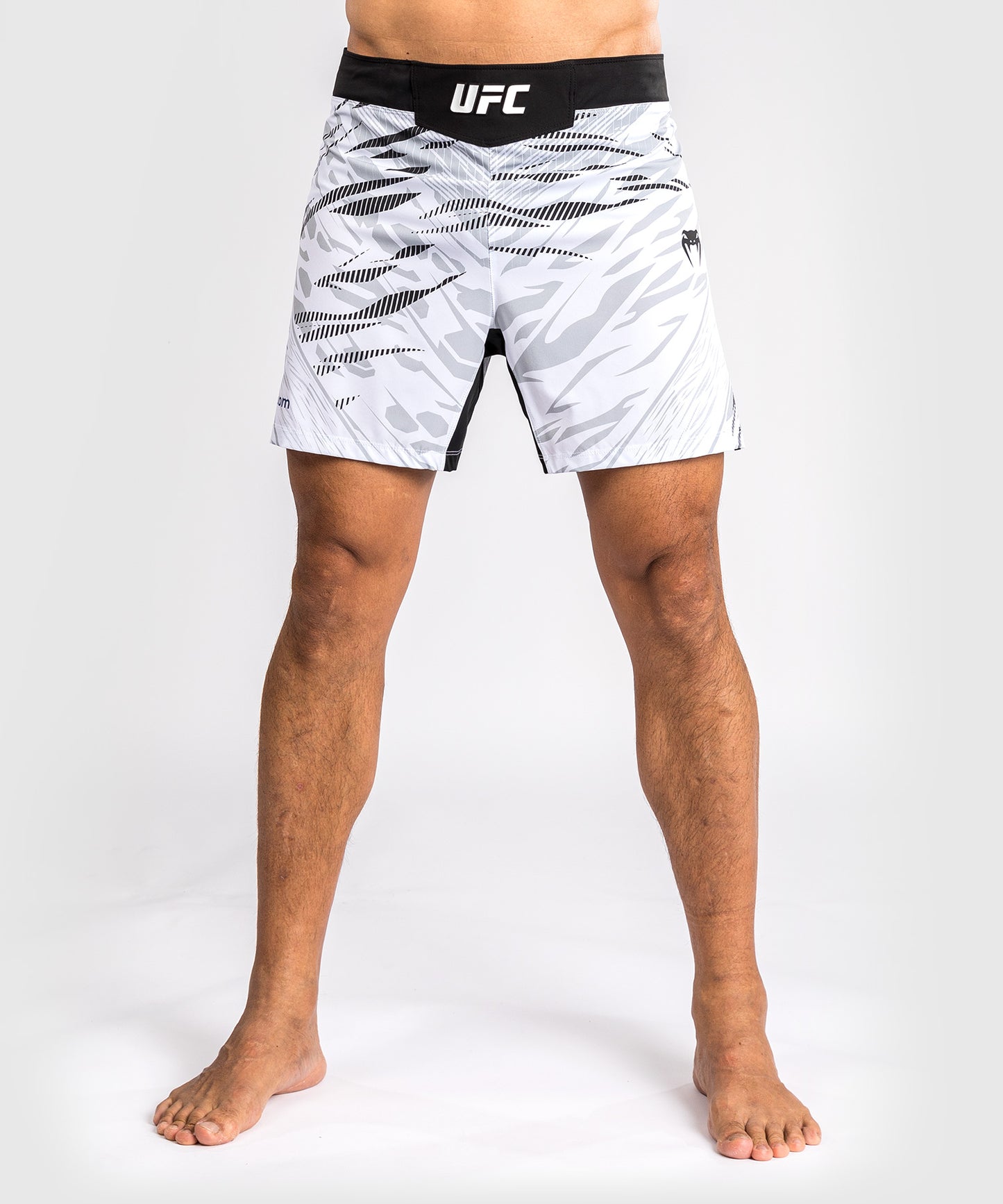 Shorts de Combat pour Hommes UFC Fusion by Venum Authentic Fight Night - Coupe Courte - Blanc