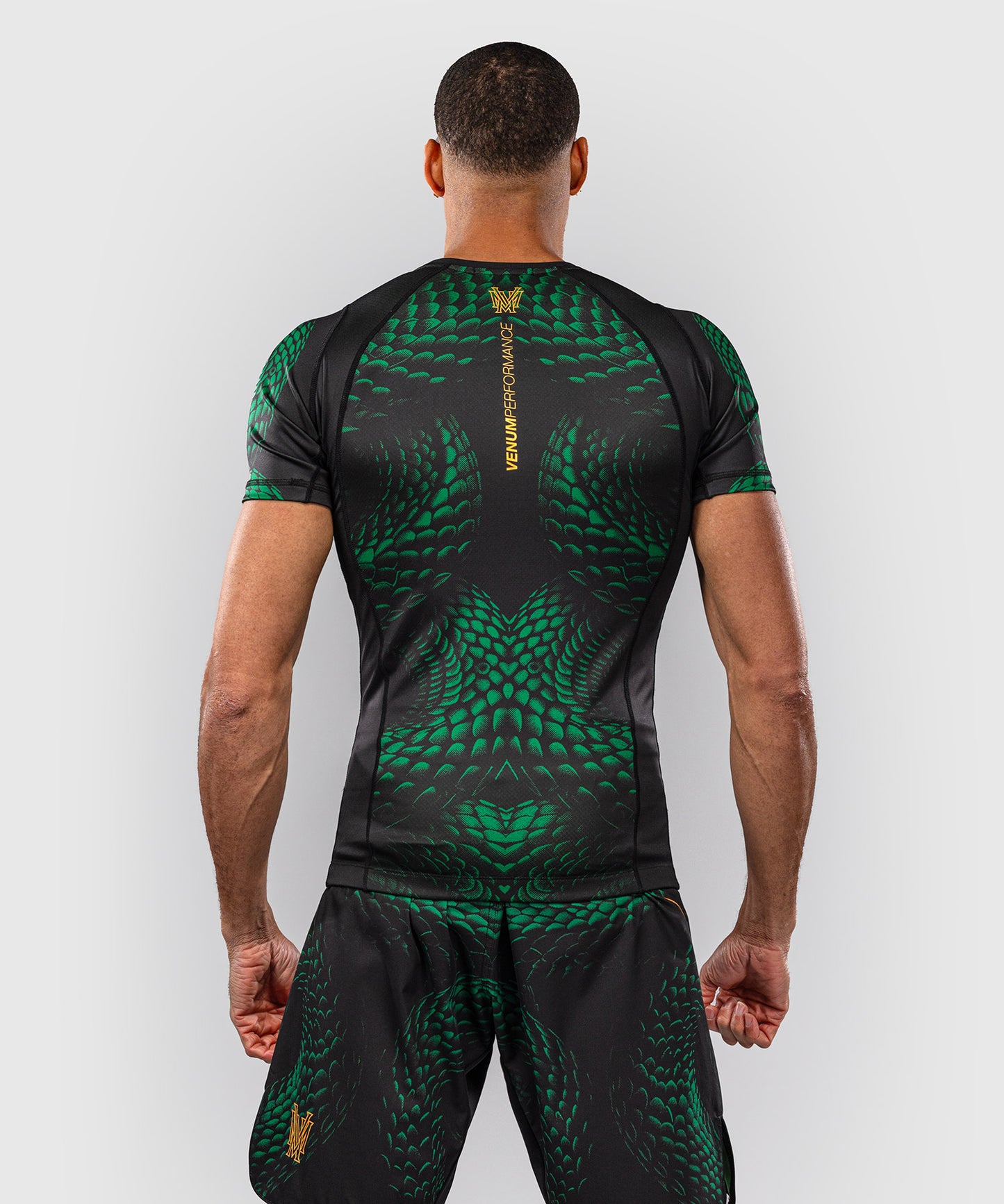 Rashguard à Manches Courtes Venum Matupa - Noir/Vert/Or