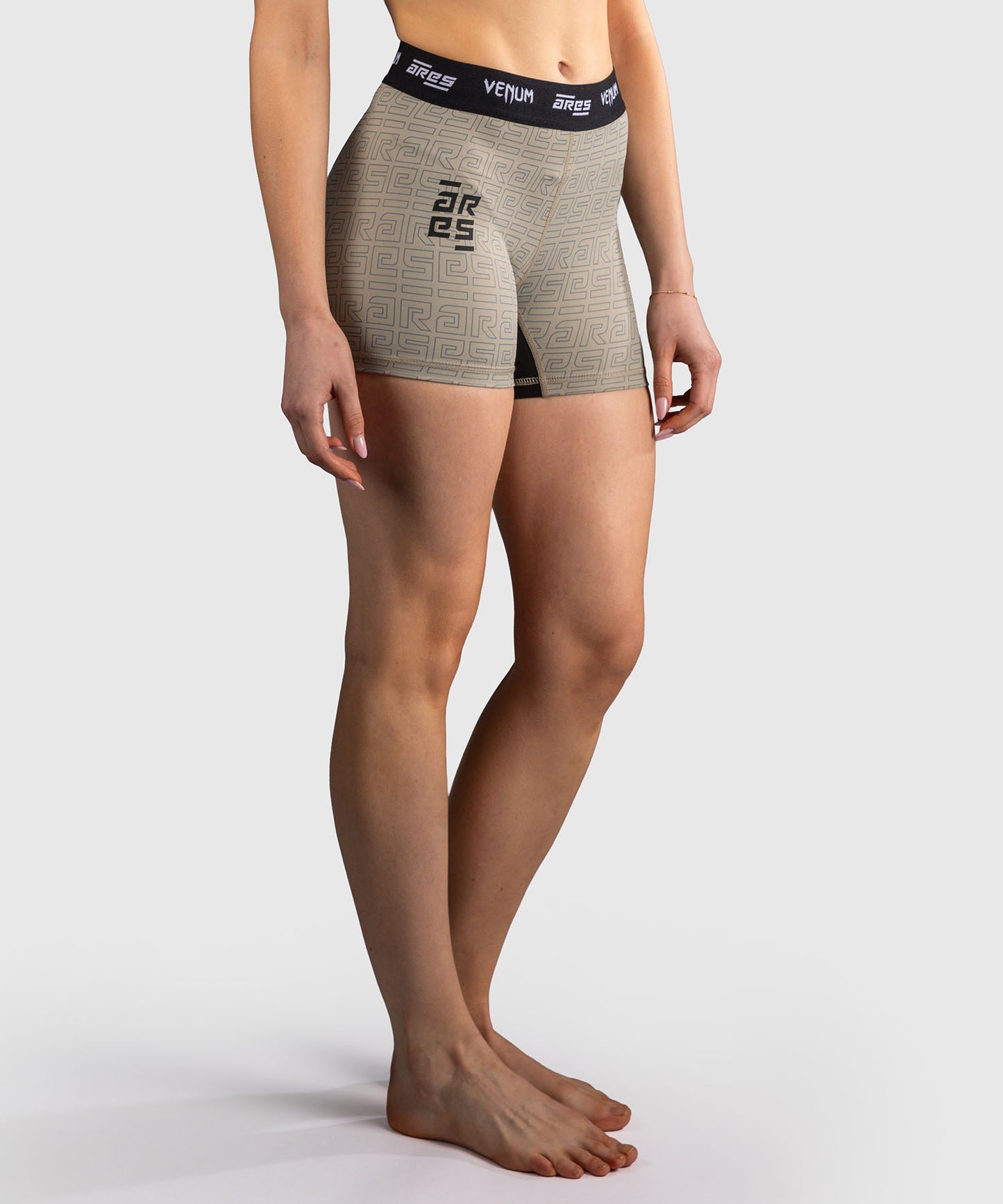 Venum x Ares 2.0 Pantaloncini da Allenamento da Donna – Sabbia