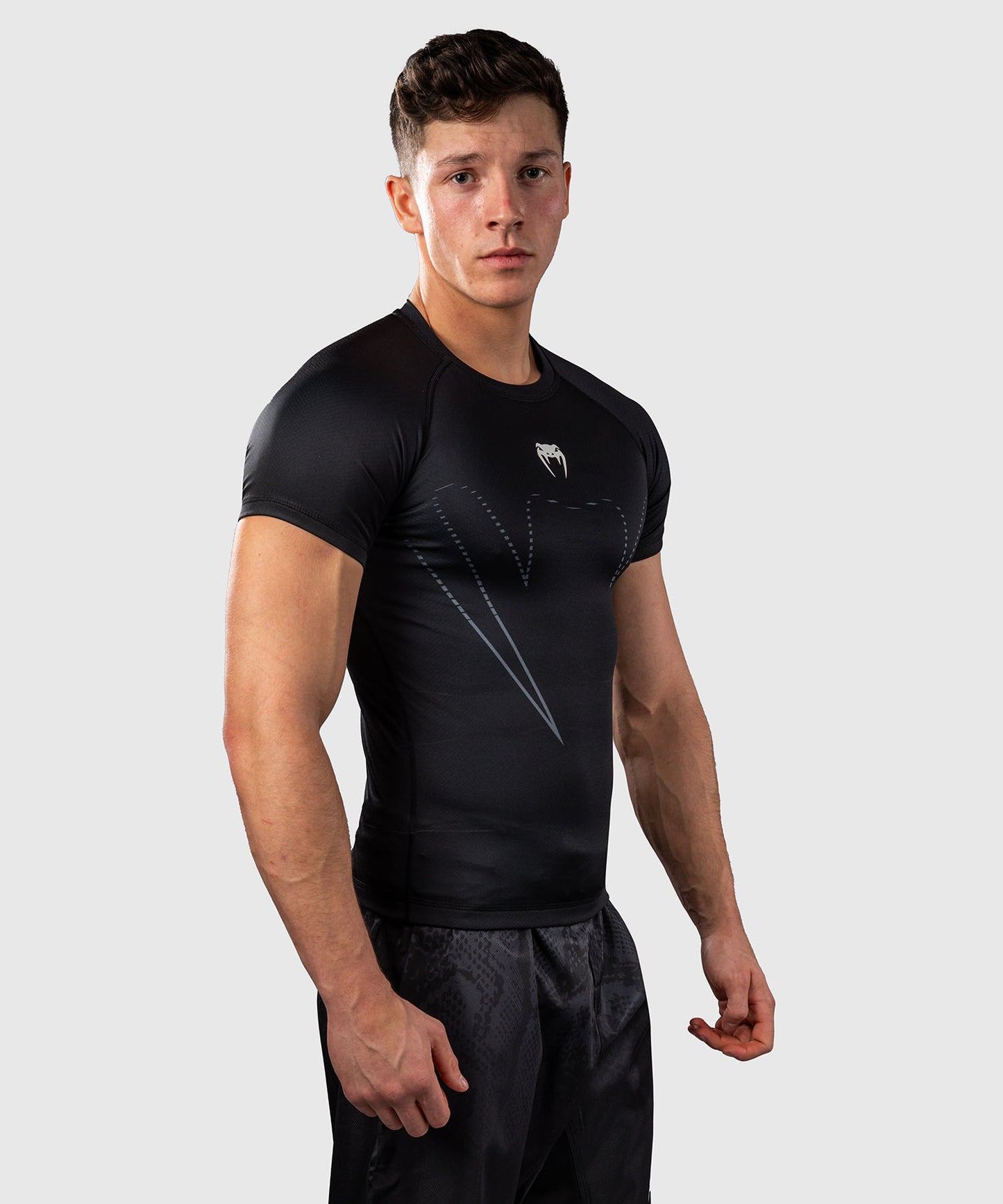 Venum Edge Rashguard a Maniche Corte – Nero/Sabbia