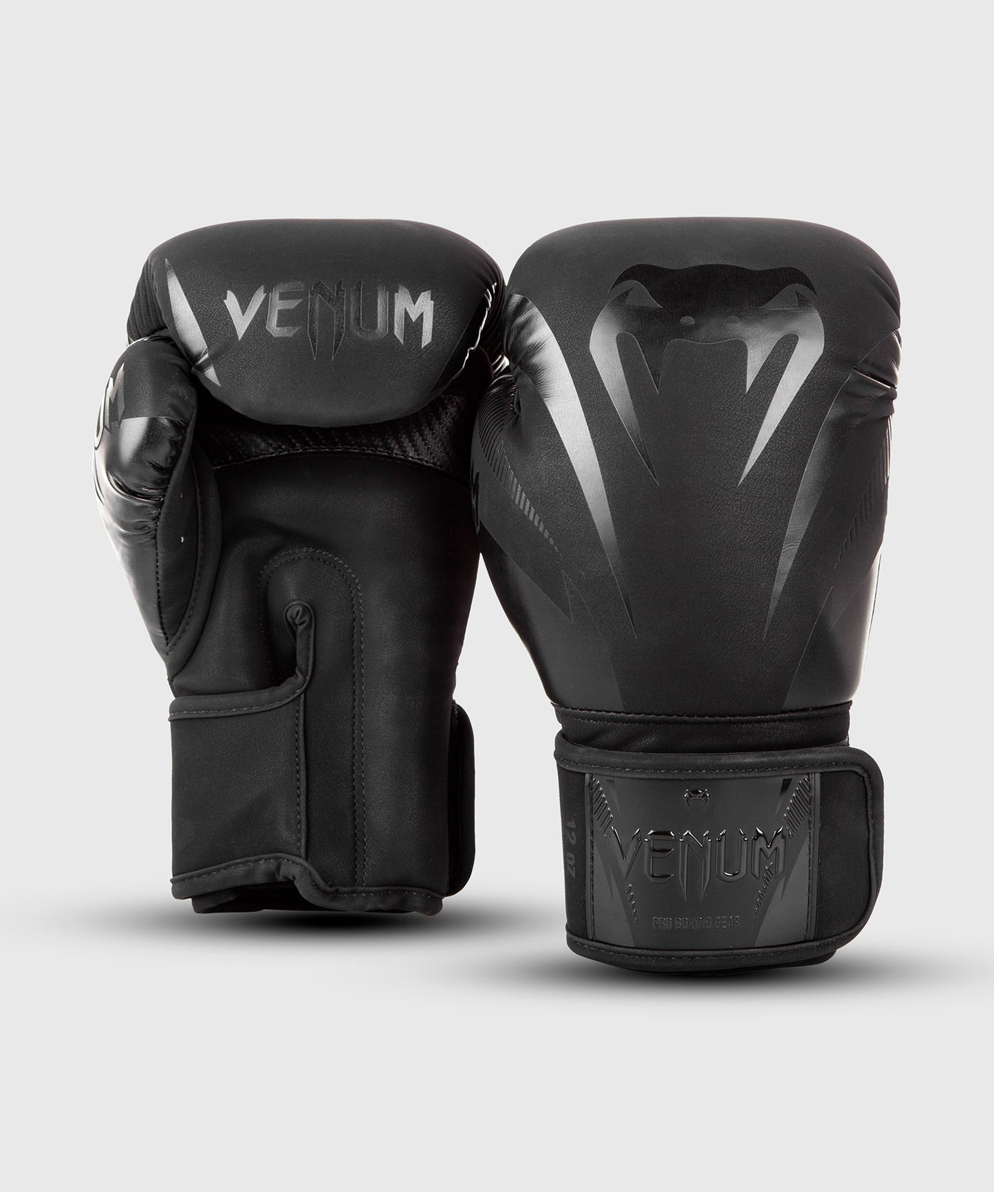 Gants de boxe Venum Impact – Noir/Noir