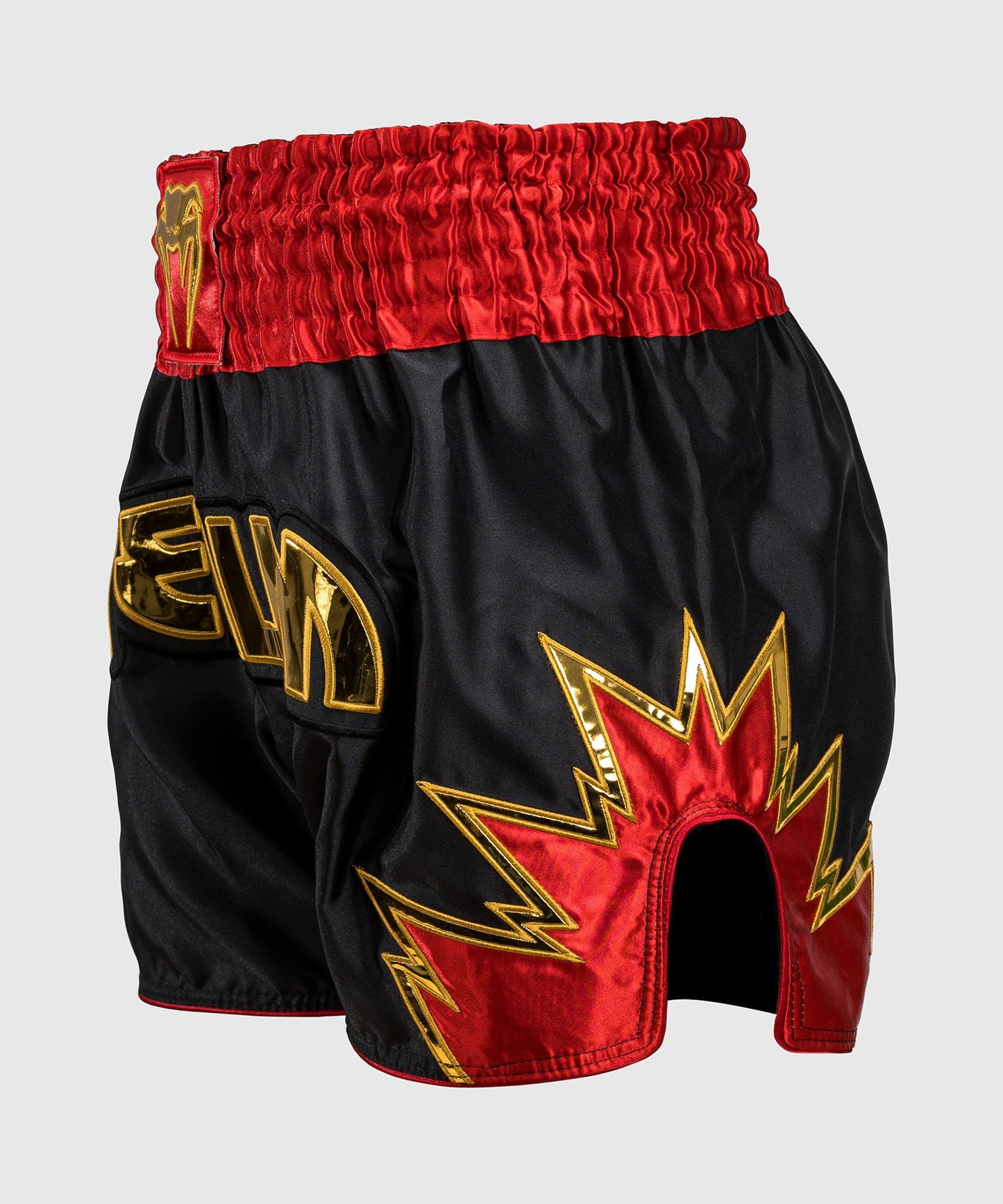 Venum Inferno Muay Thai Shorts - Schwarz/Gold/Rot
