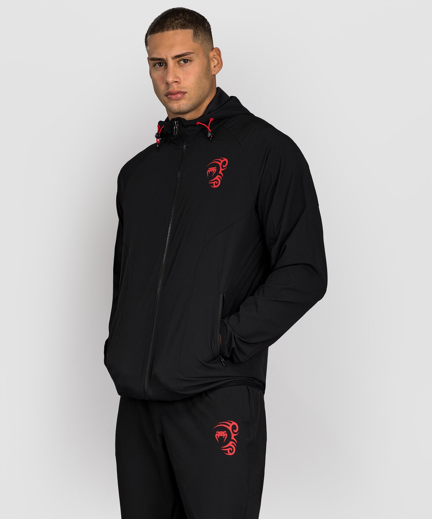 Venum x Mike Tyson Tiger Track Jacket - Nero Profondo/Rosso Intenso