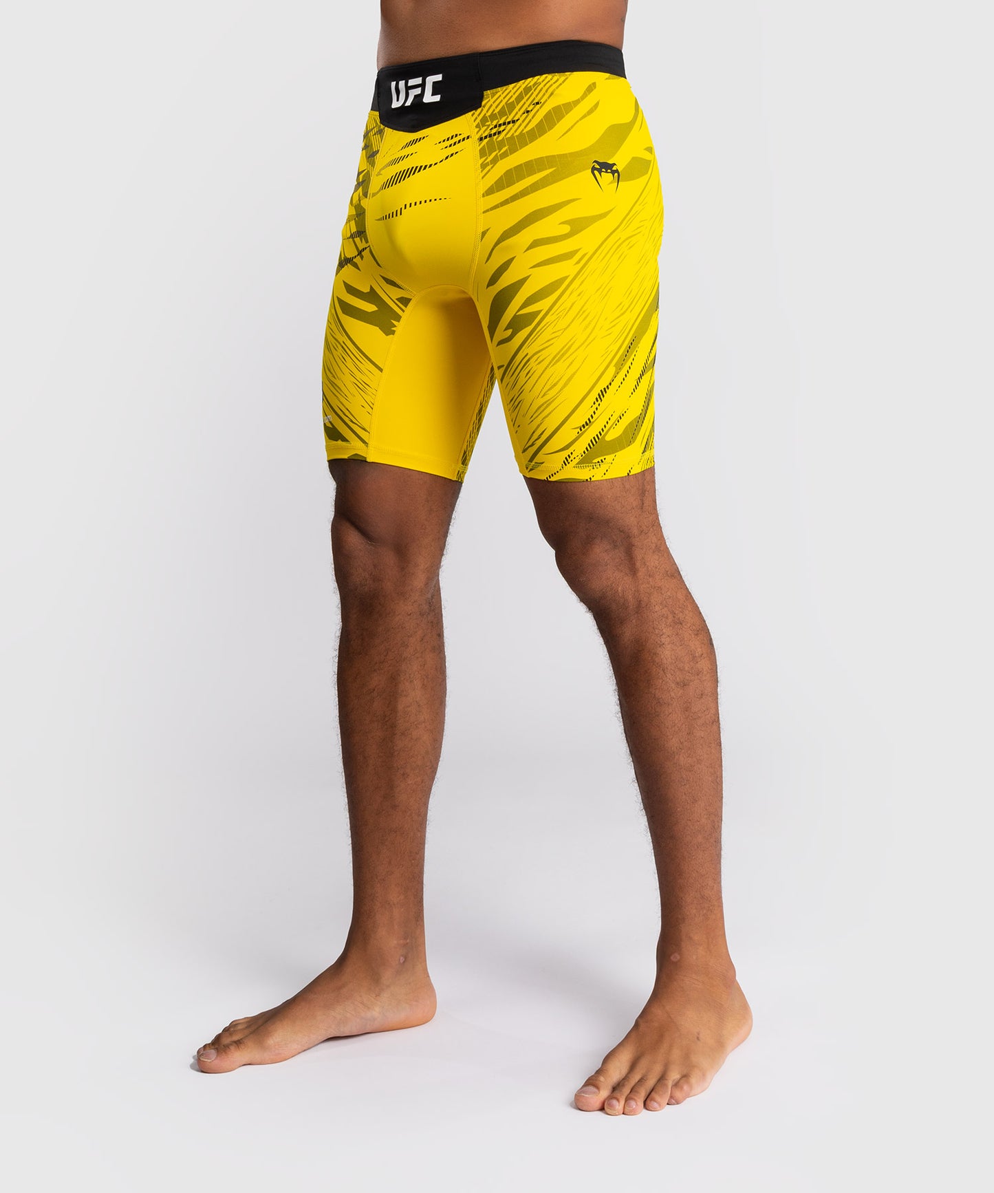 UFC Fusion by Venum Authentic Fight Night Herren Vale Tudo Shorts - Gelb