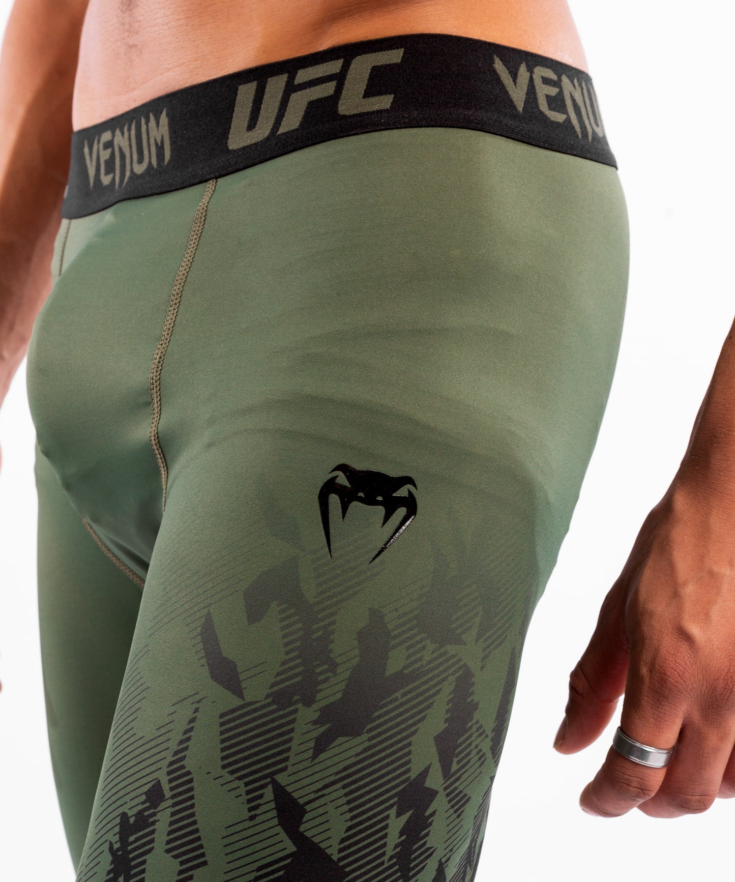 Short de compression pour Hommes UFC Venum Authentic Fight Week - Kaki