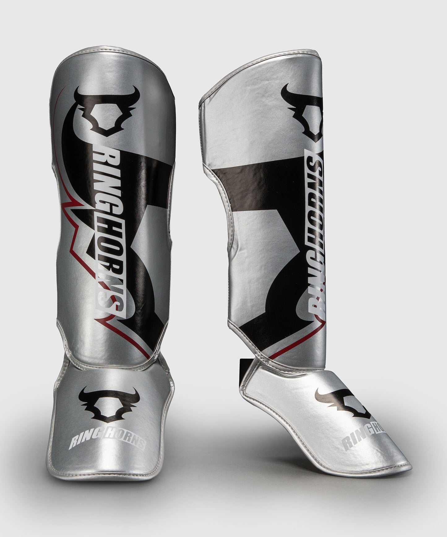 Ringhorns Charger by Venum Espinilleras – Plata/Negro