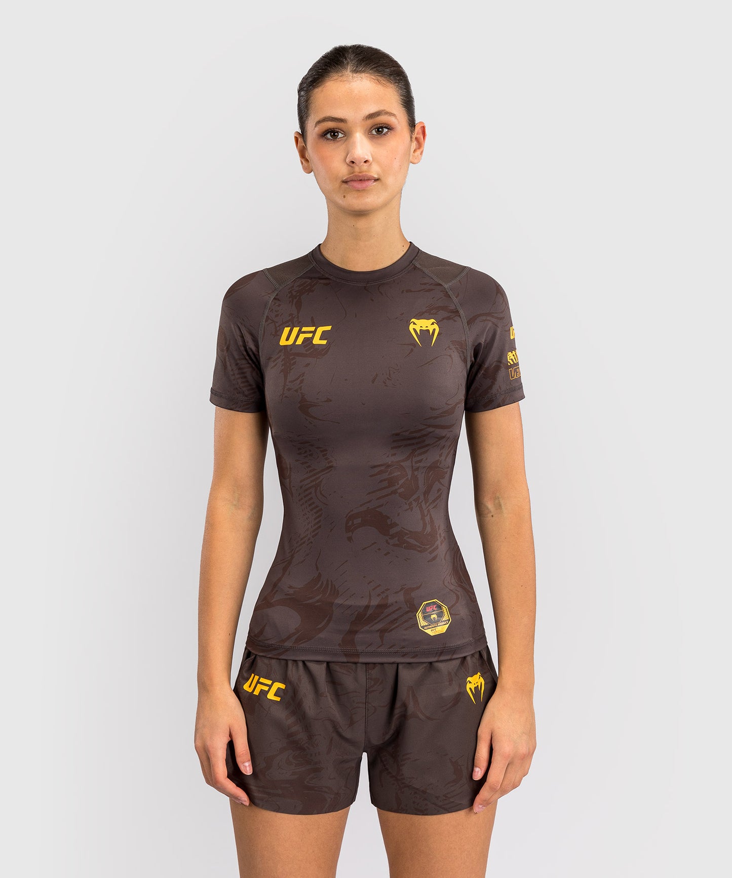 Rashguard Performance à Manches Courtes pour Femmes UFC Fusion by Venum Fight Week - Marron Terrestre