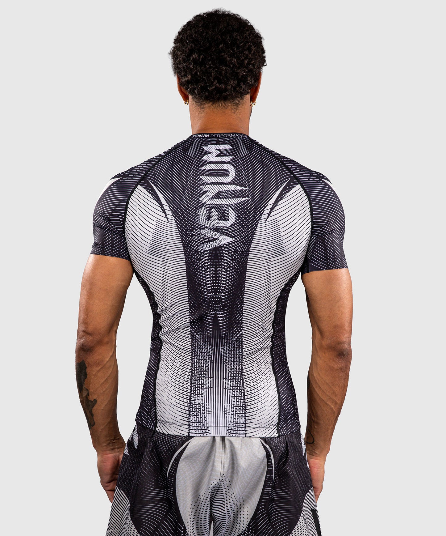 Rashguard à Manches Courtes Venum Galactic 3.0 - Blanc Cassé/Noir