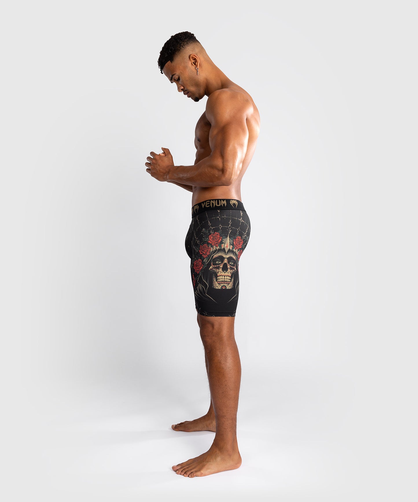 Shorts Vale Tudo pour Hommes Venum Santa Muerte 5.0 - Noir Profond/Or