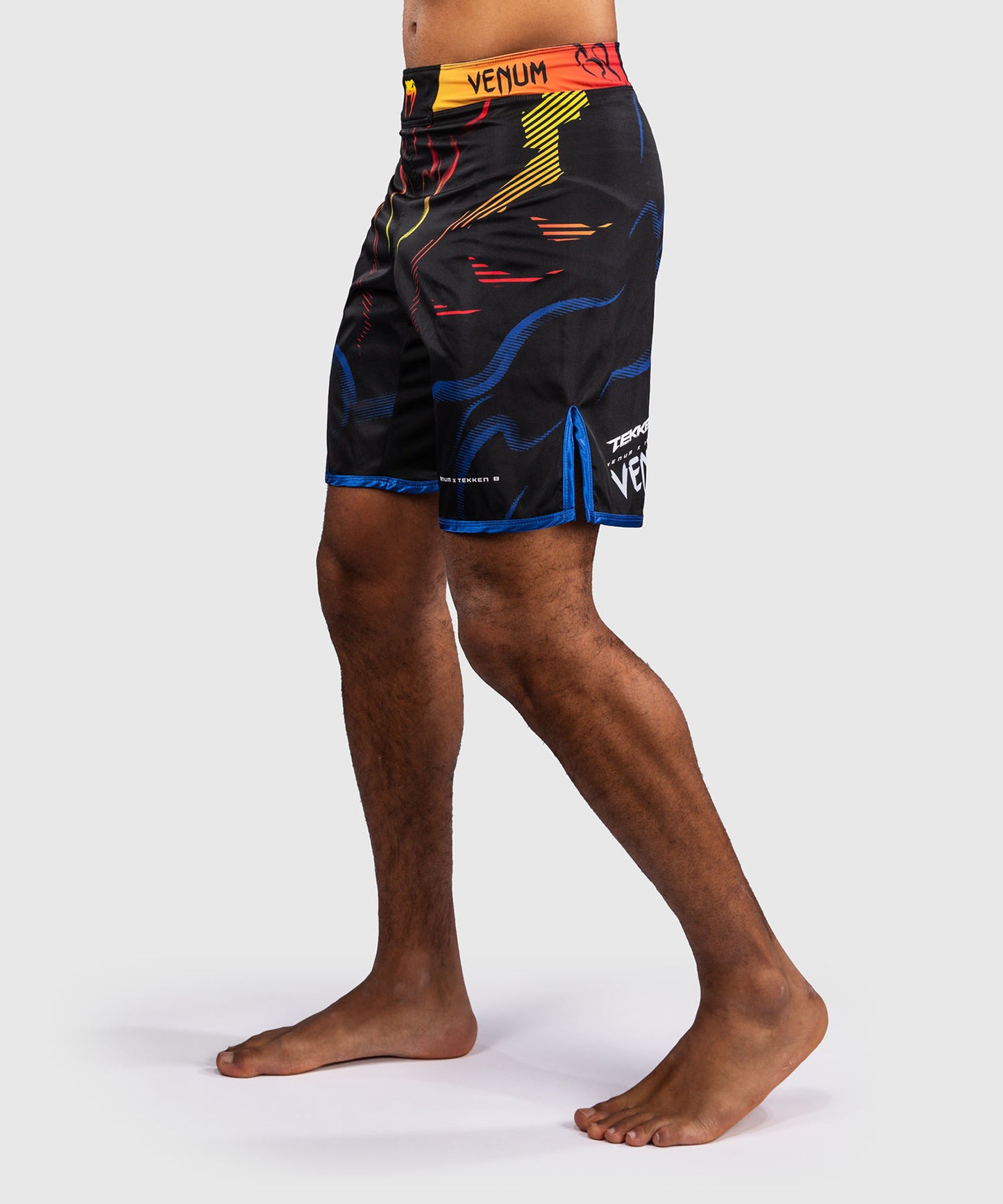 Venum x TEKKEN 8 Pantaloncini da Combattimento - Yoshimitsu - Nero/Arancione