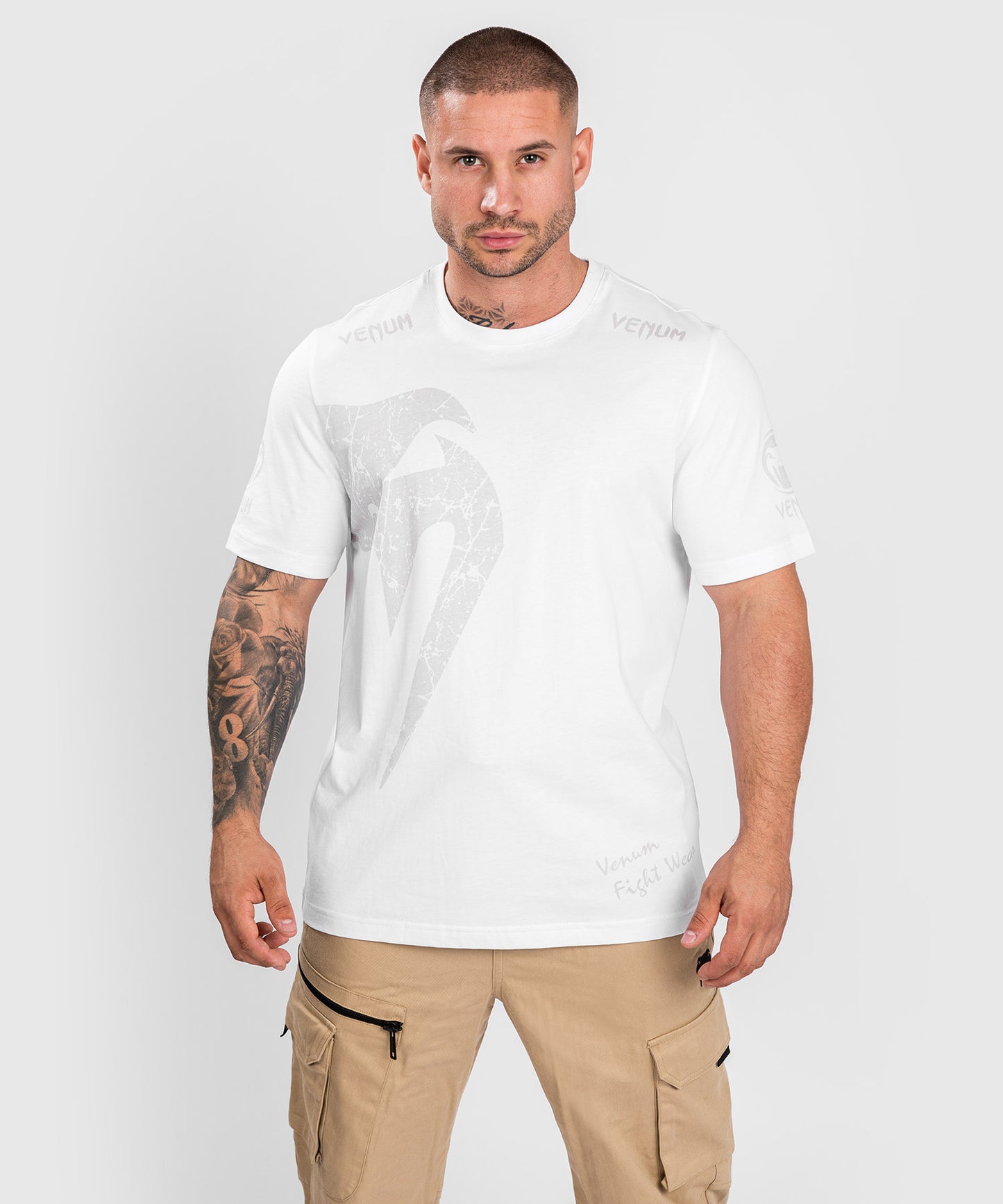 Camiseta Venum Giant Regular Fit - Blanco