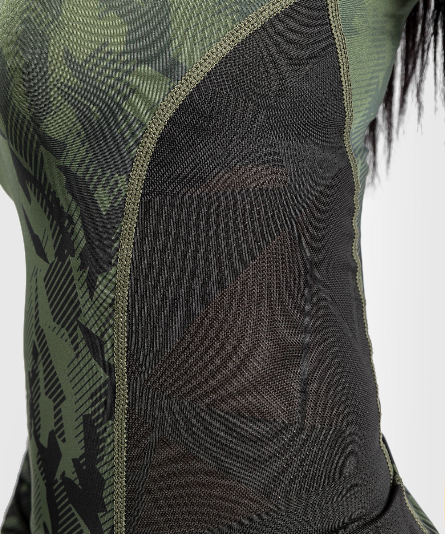 T-shirt de compression Manches longues Femme UFC Venum Authentic Fight Week - Kaki