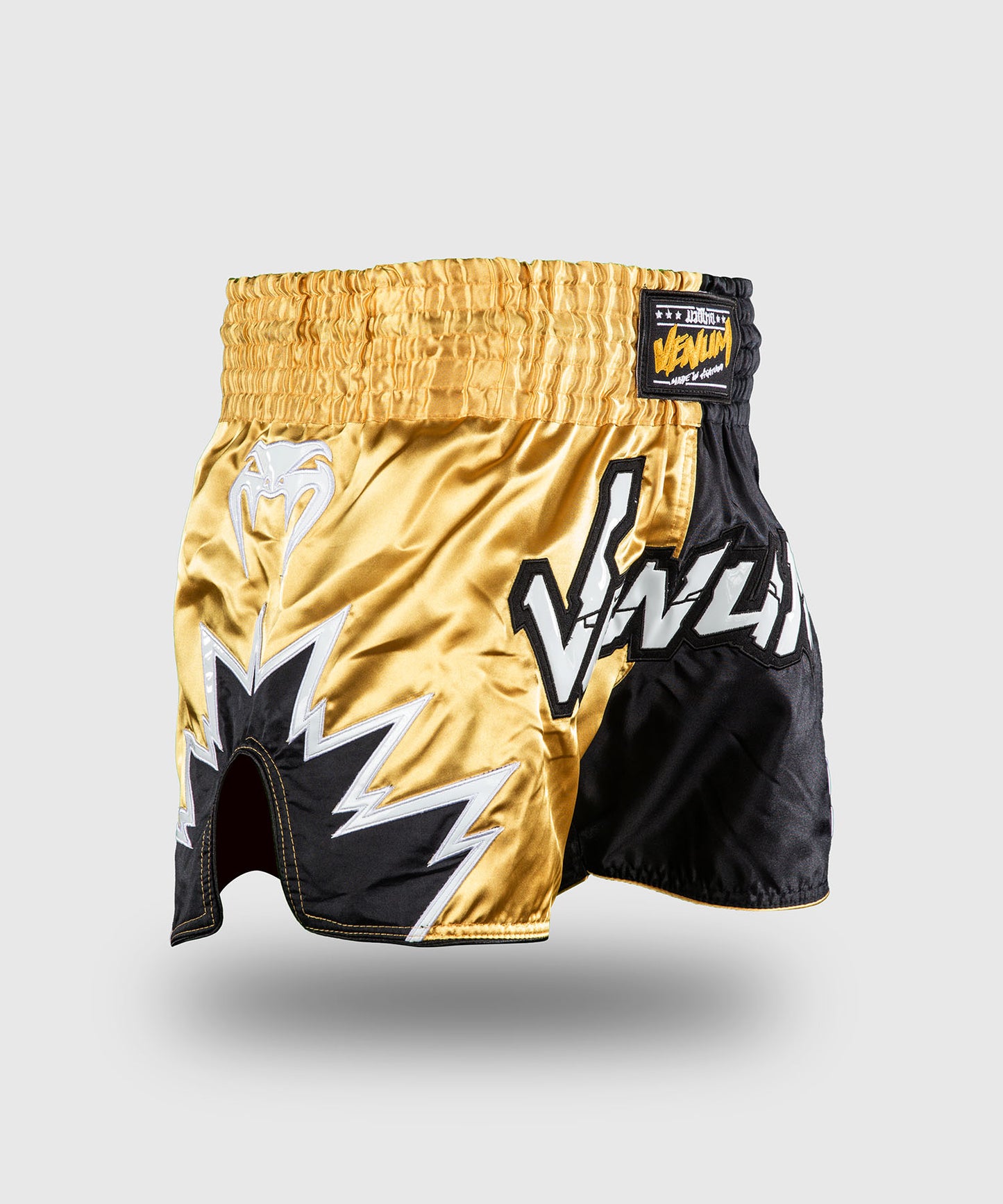 Venum Inferno 2.0 Muay Thai Shorts - Schwarz/Gold