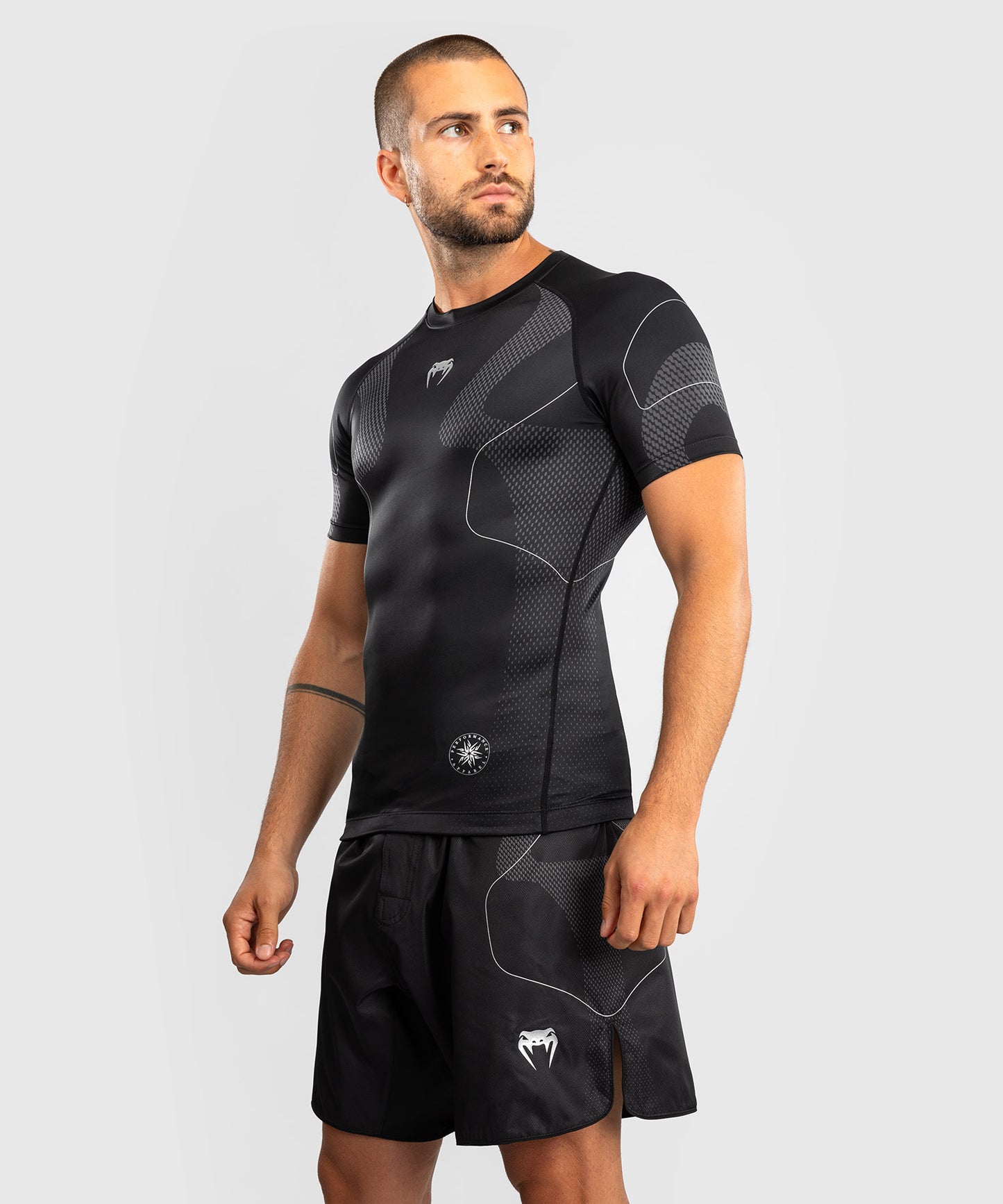 Rashguard Manches Courtes Venum Nexus – Noir/Argent