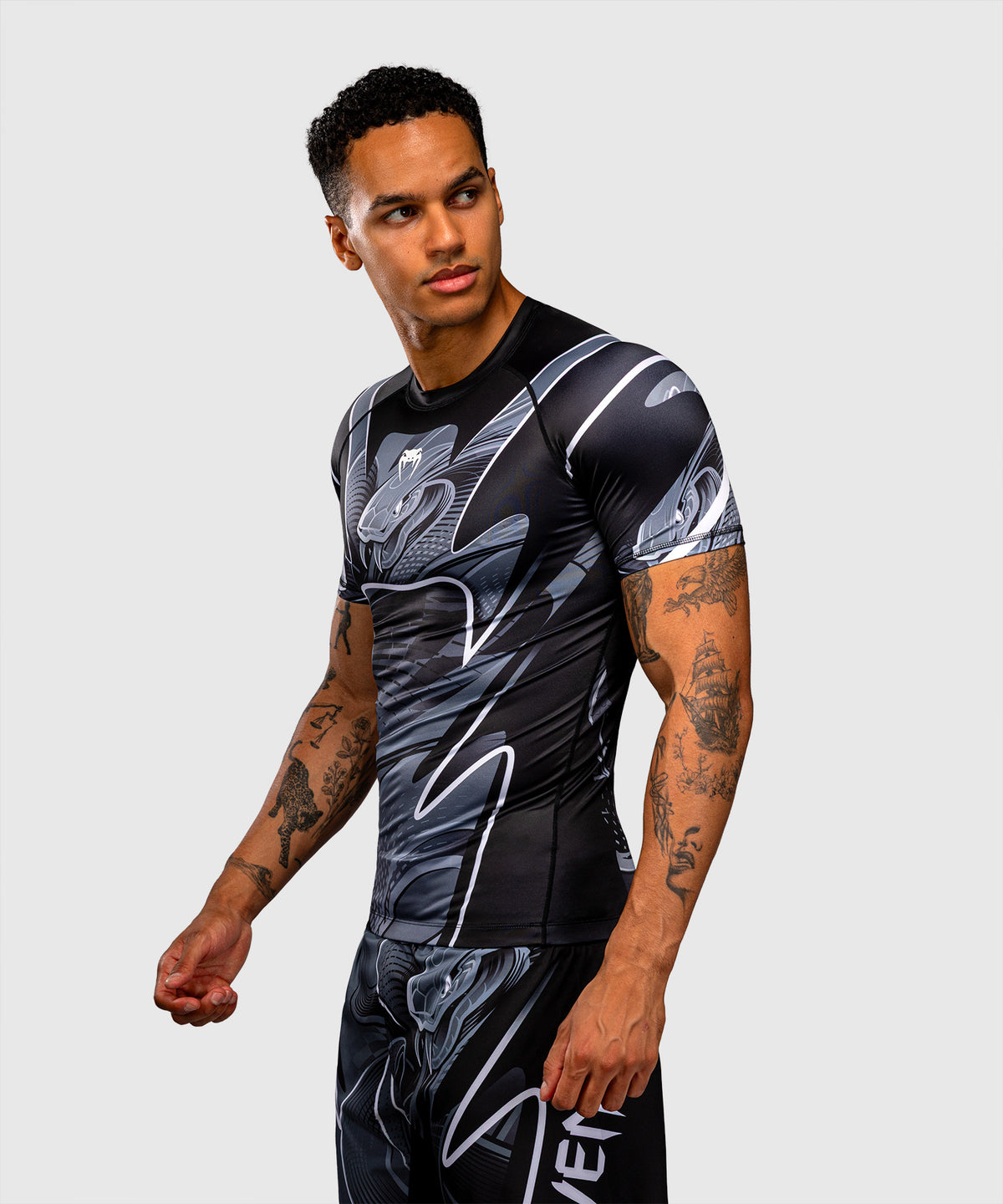 Venum Crimson Viper 2.0 Rashguard de manga corta - Negro/Gris