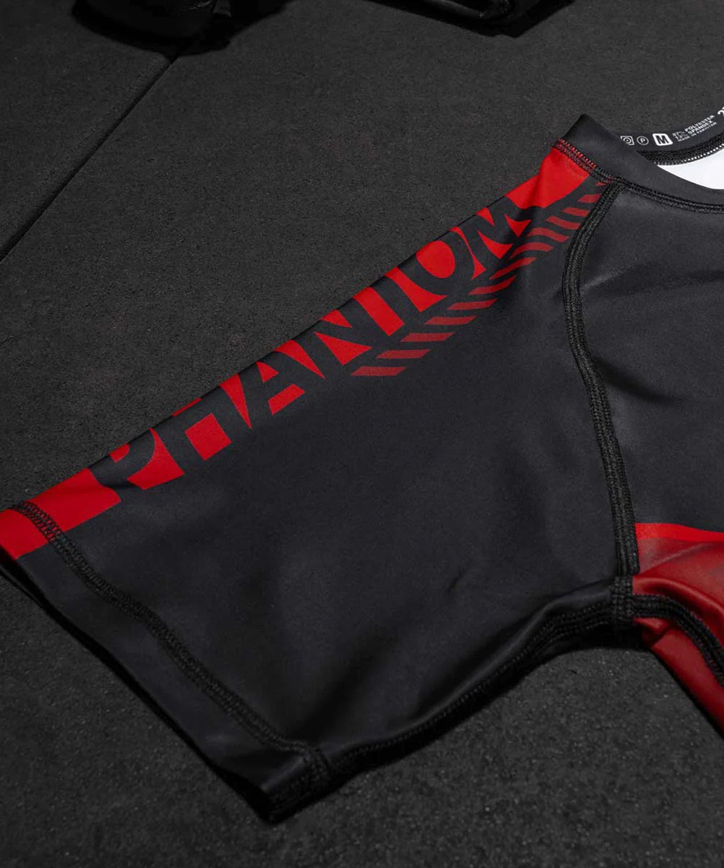 Phantom Athletics Evo Apex Rashguard - Schwarz/Rot