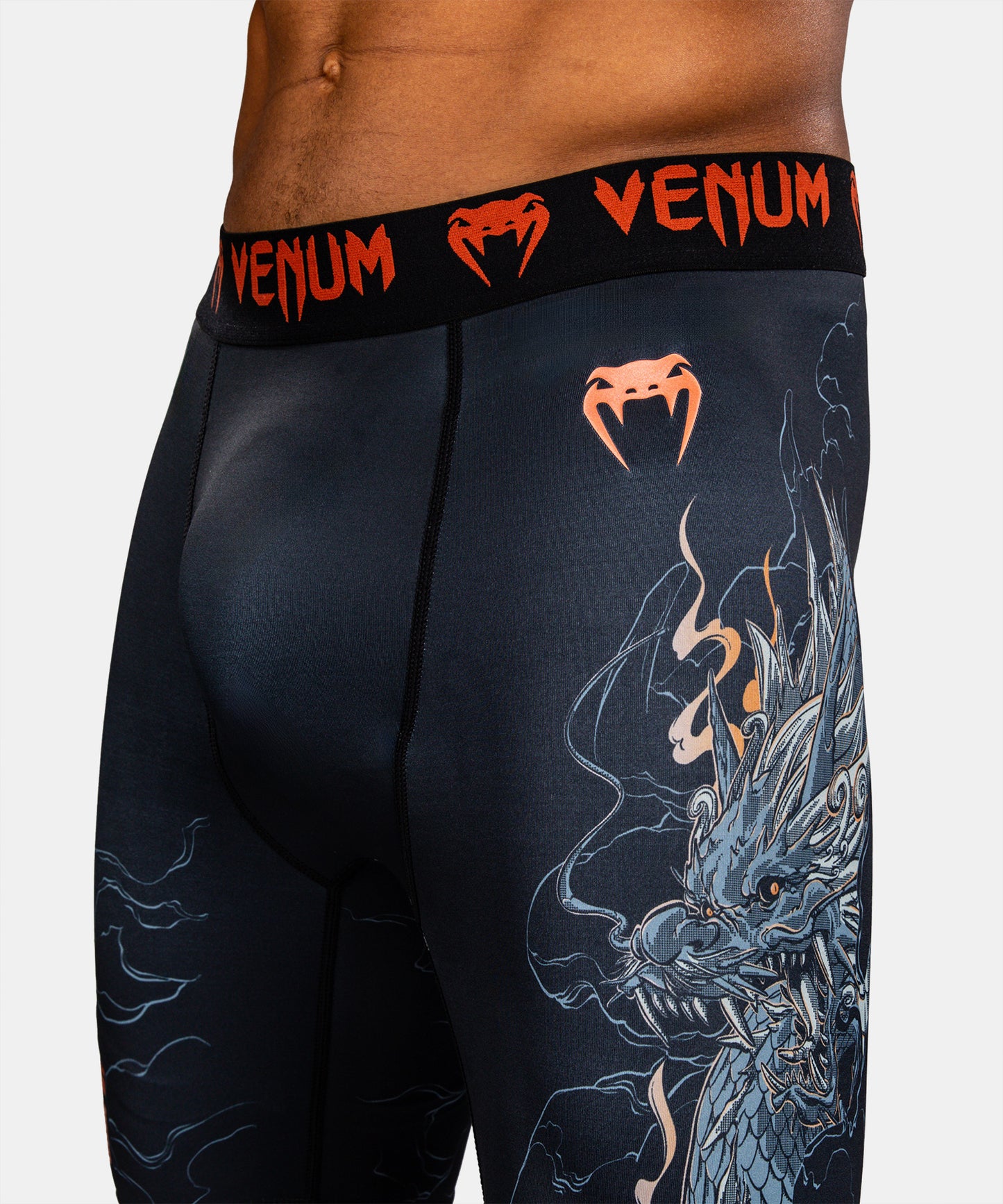 Venum Thunder Dragon Pantaloncini a Compressione – Nero/Grigio/Rame