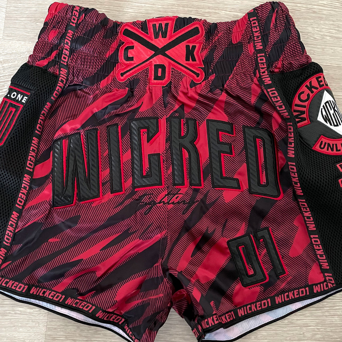 Short de Muay Thai Wicked One Offensive - Rouge