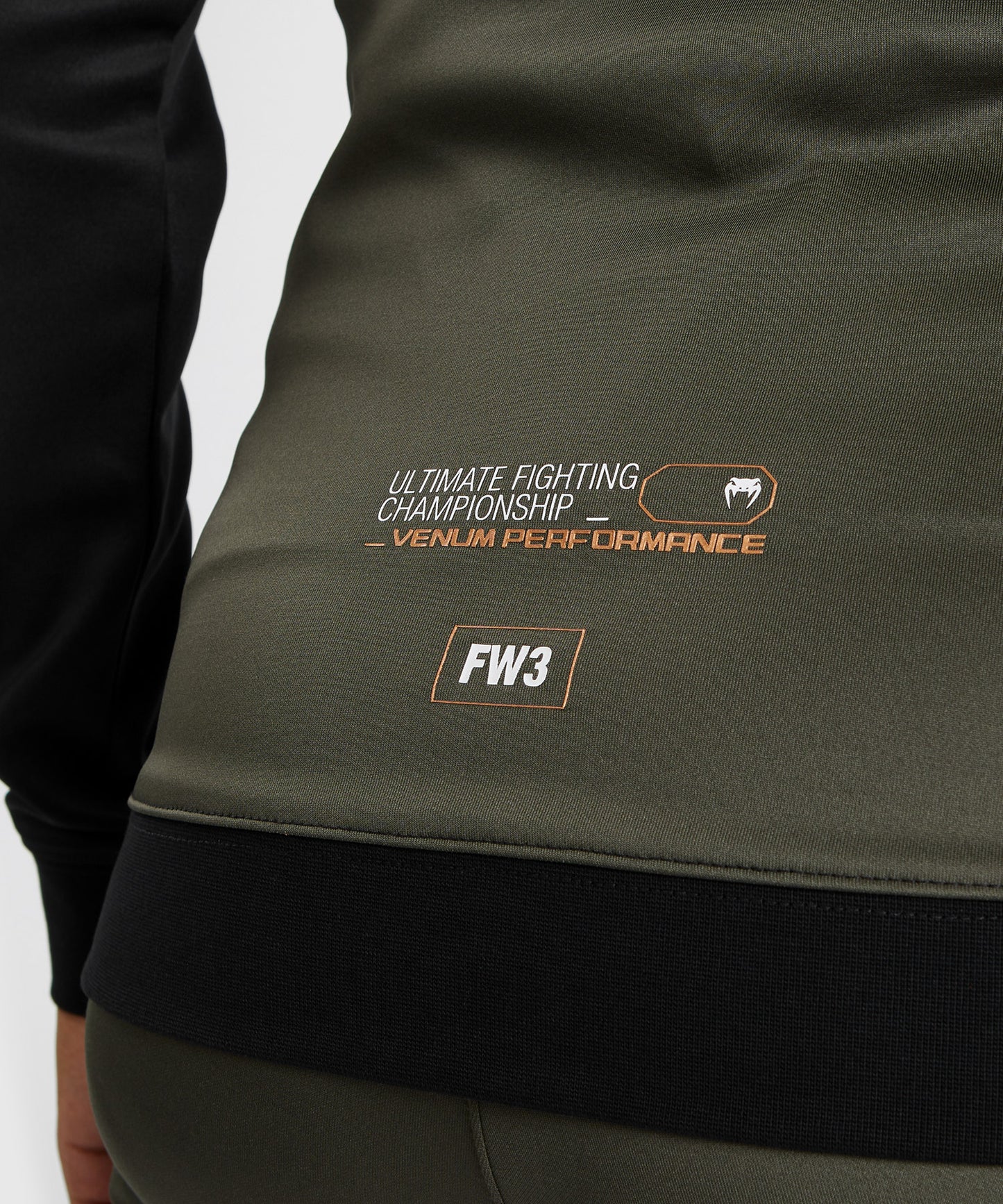 Sweatshirt zippé à capuche pour Femmes UFC Adrenaline by Venum Fight Week - Kaki/Bronze