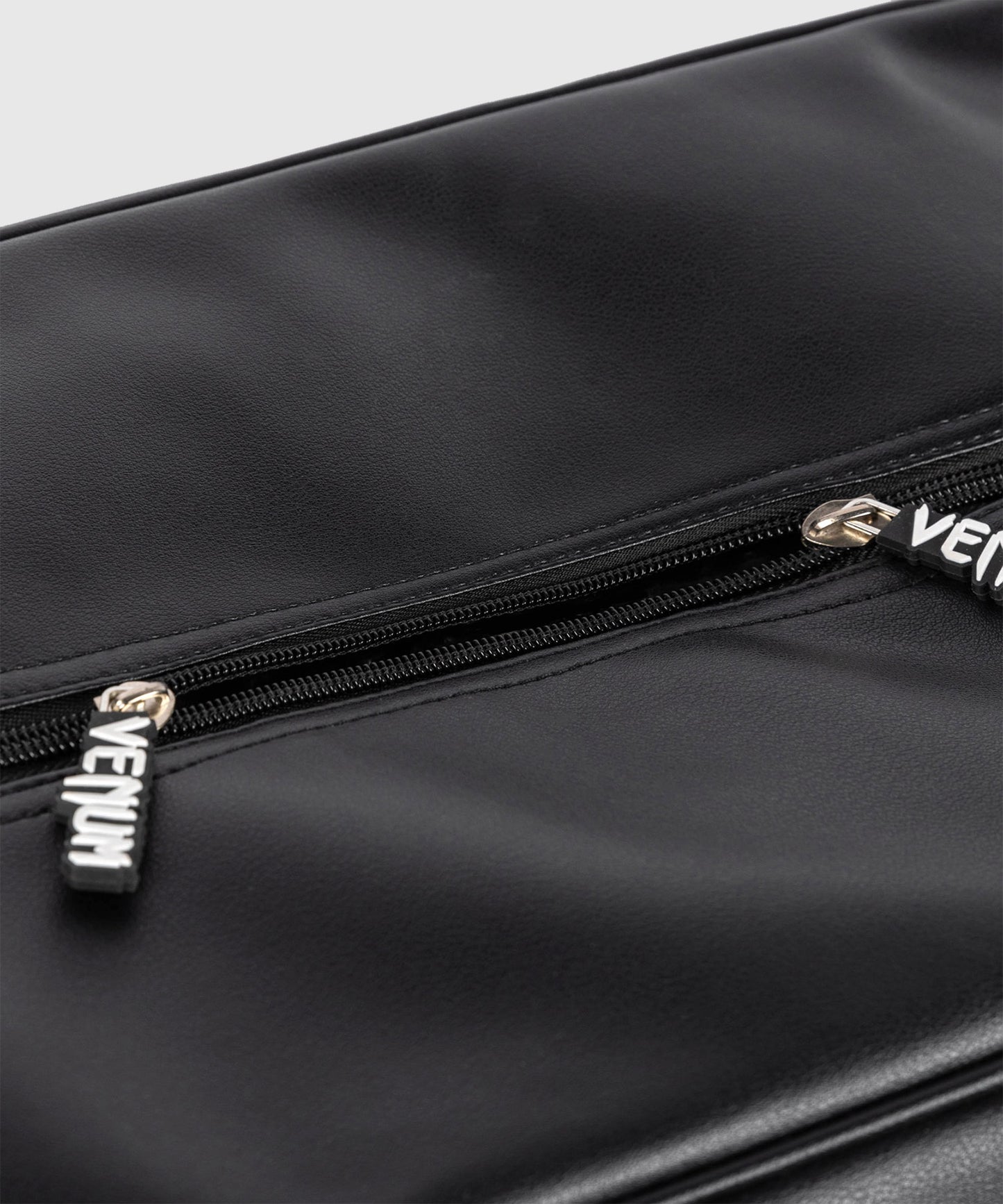 Venum sport bag - Black/White