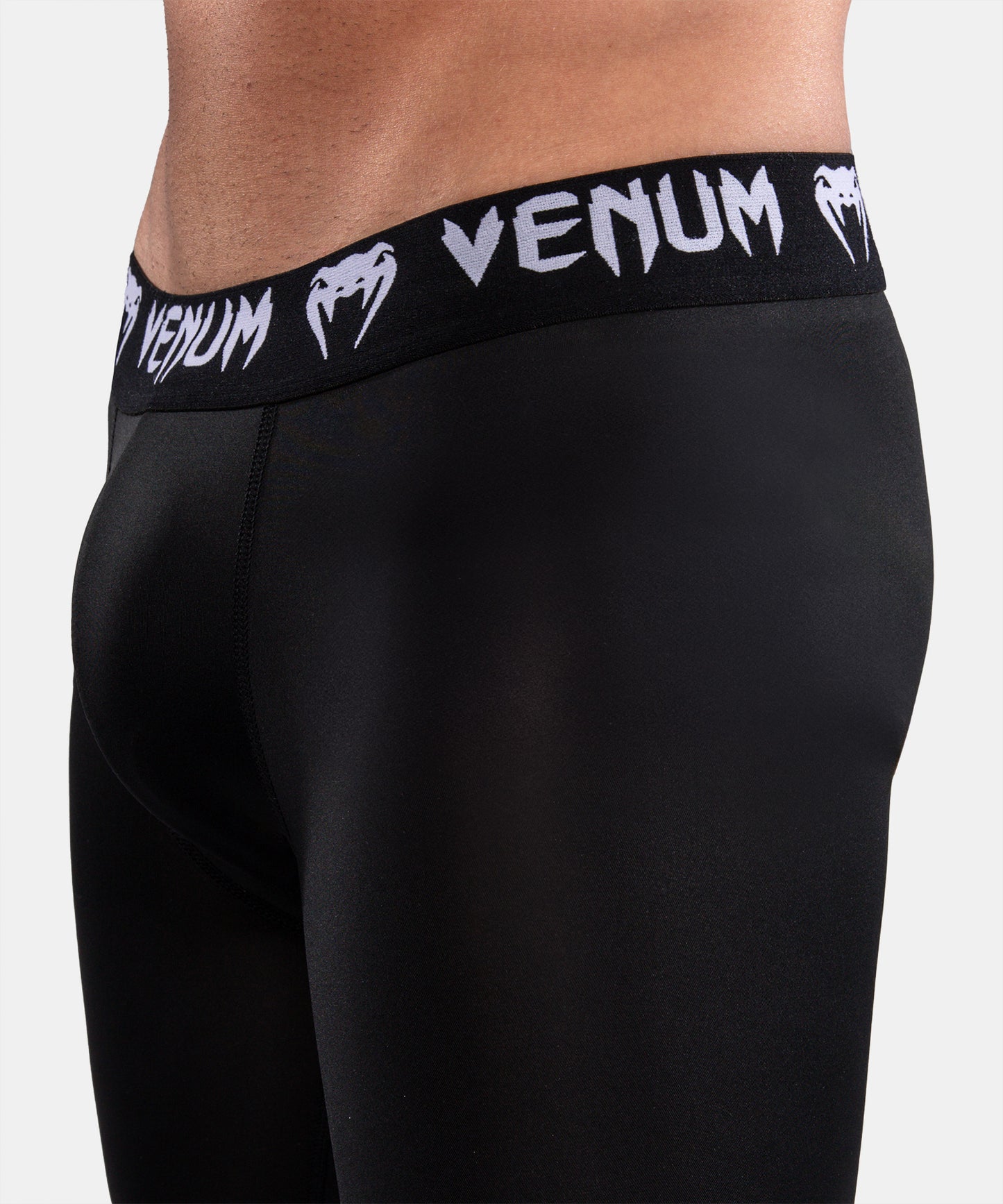 Venum UFC Unity by Venum Authentic Fight Week Herren Funktions-Kompressionsshorts - Schwarz