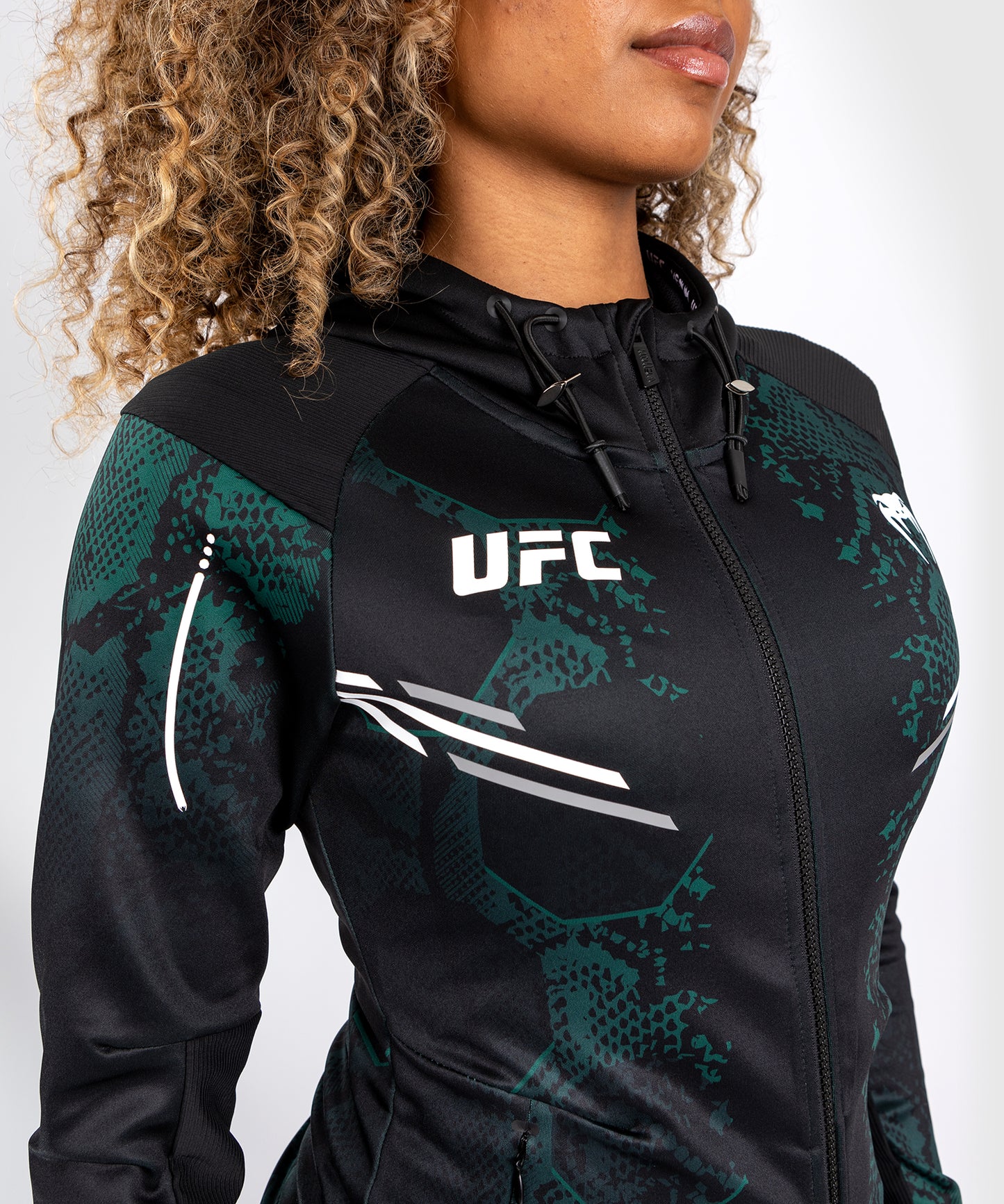 Sweat à capuche pour femmes UFC Adrenaline by Venum Authentic Fight Night - Emerald Edition - Vert/Noir