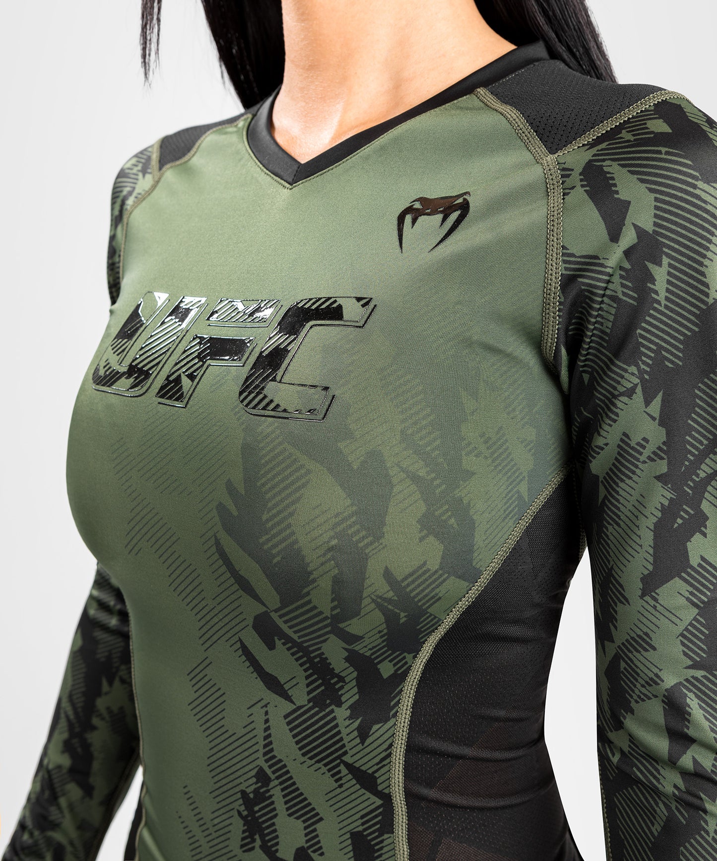 T-shirt de compression Manches longues Femme UFC Venum Authentic Fight Week - Kaki