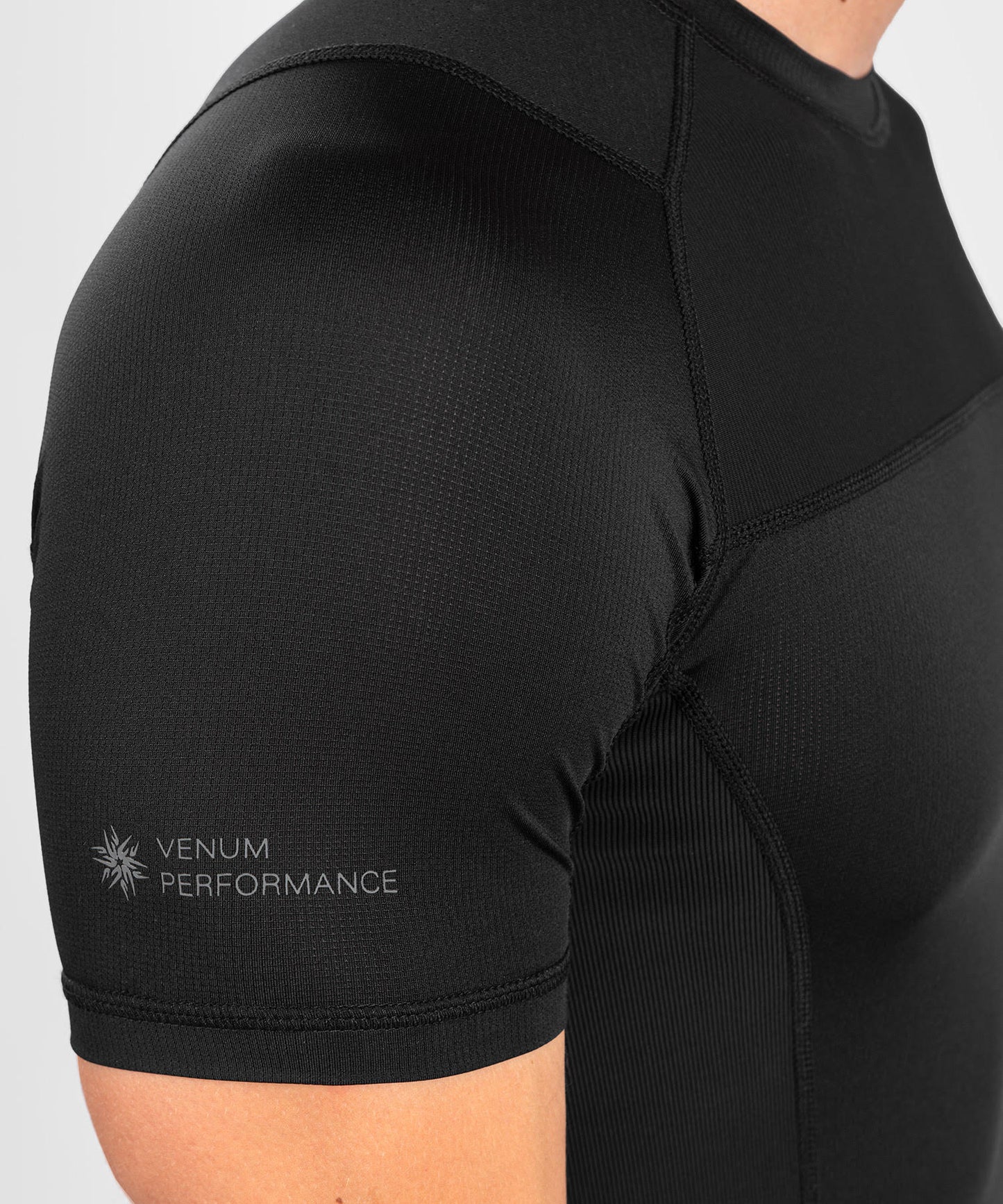 Venum G-Fit Air Kurzarm-Rashguard - Schwarz