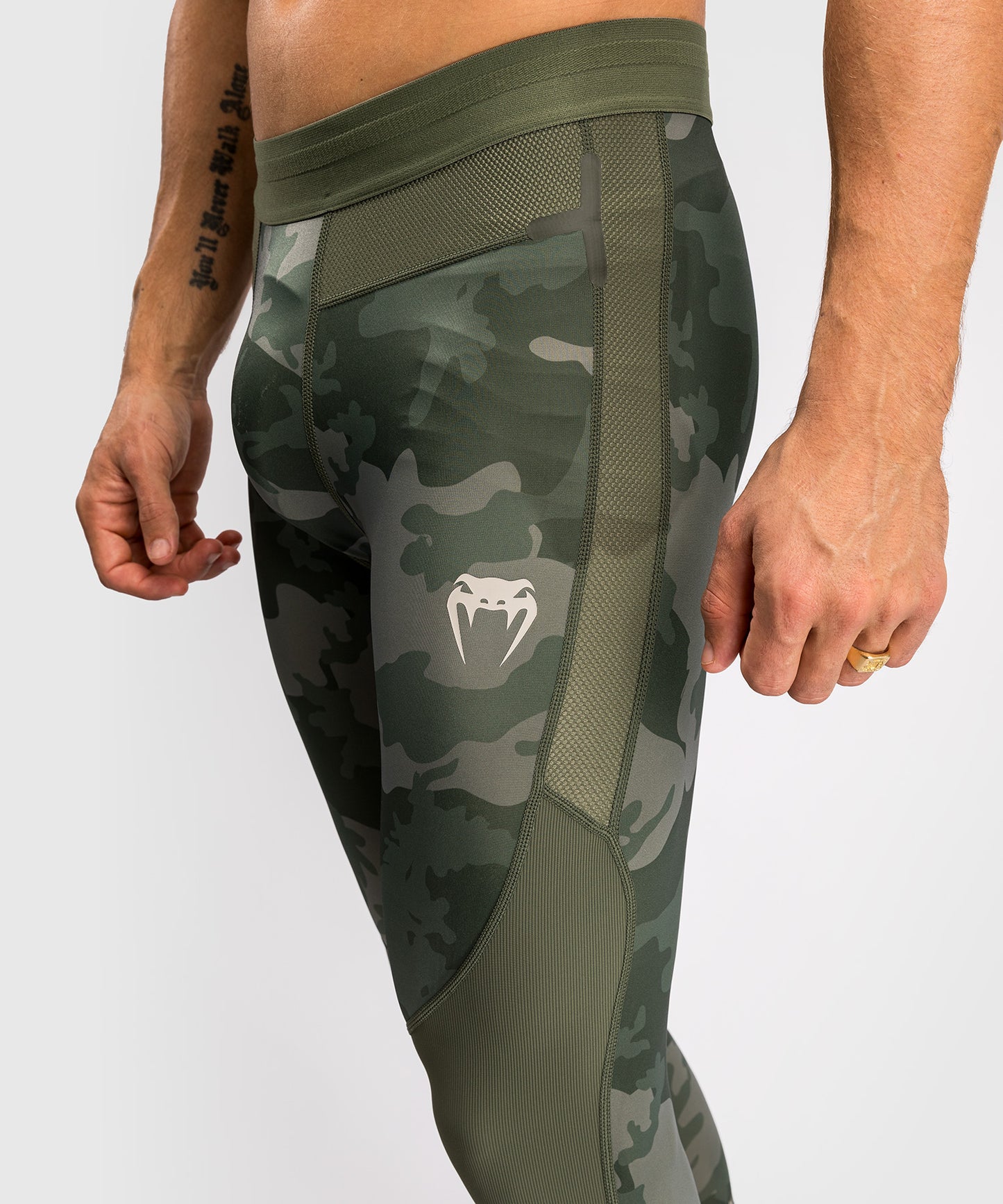 Venum G-Fit Air Kompressionshose für Männer - Military Camo