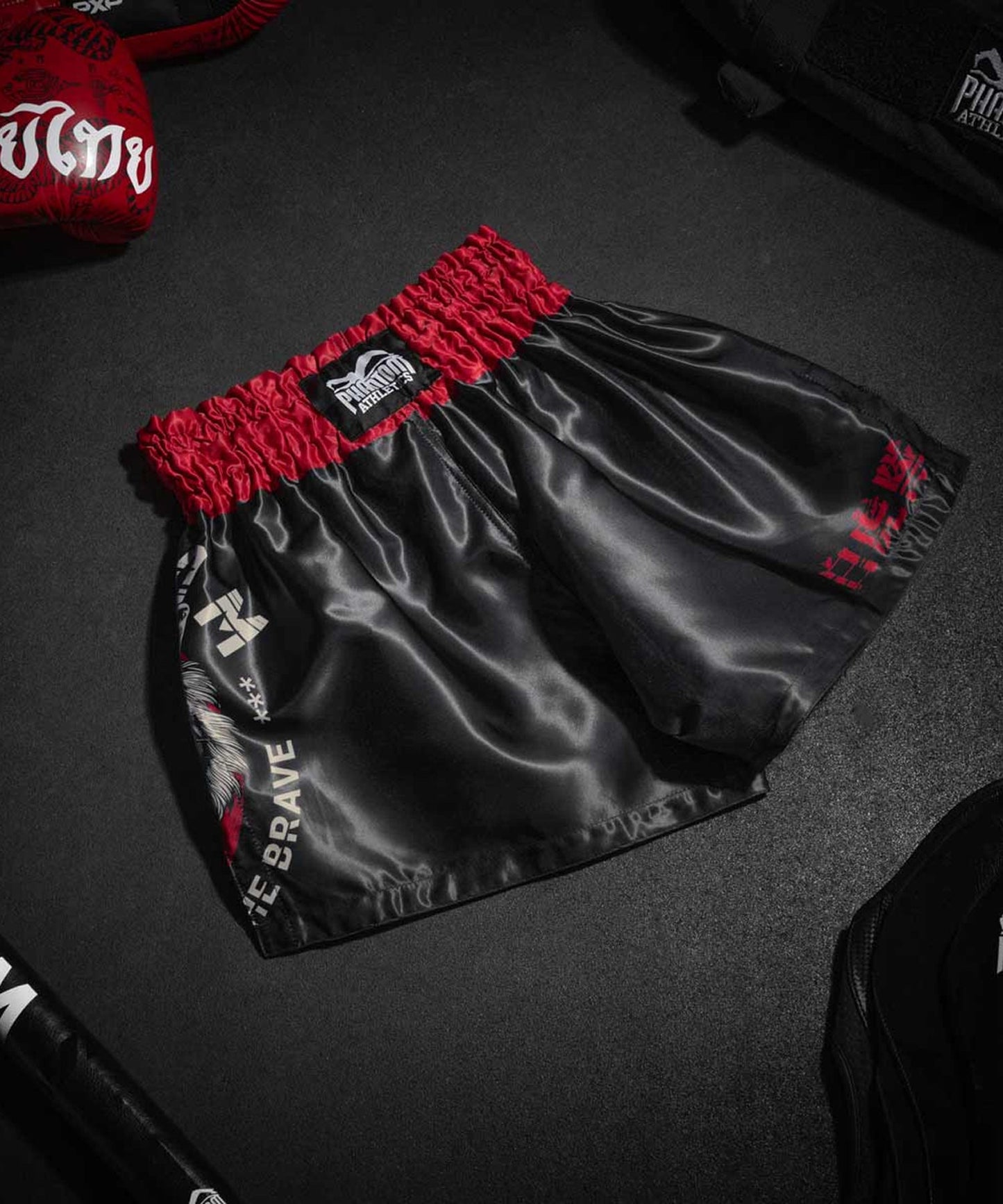 Phantom Athletics Tiger Unit Muay Thai Shorts - Schwarz/Rot