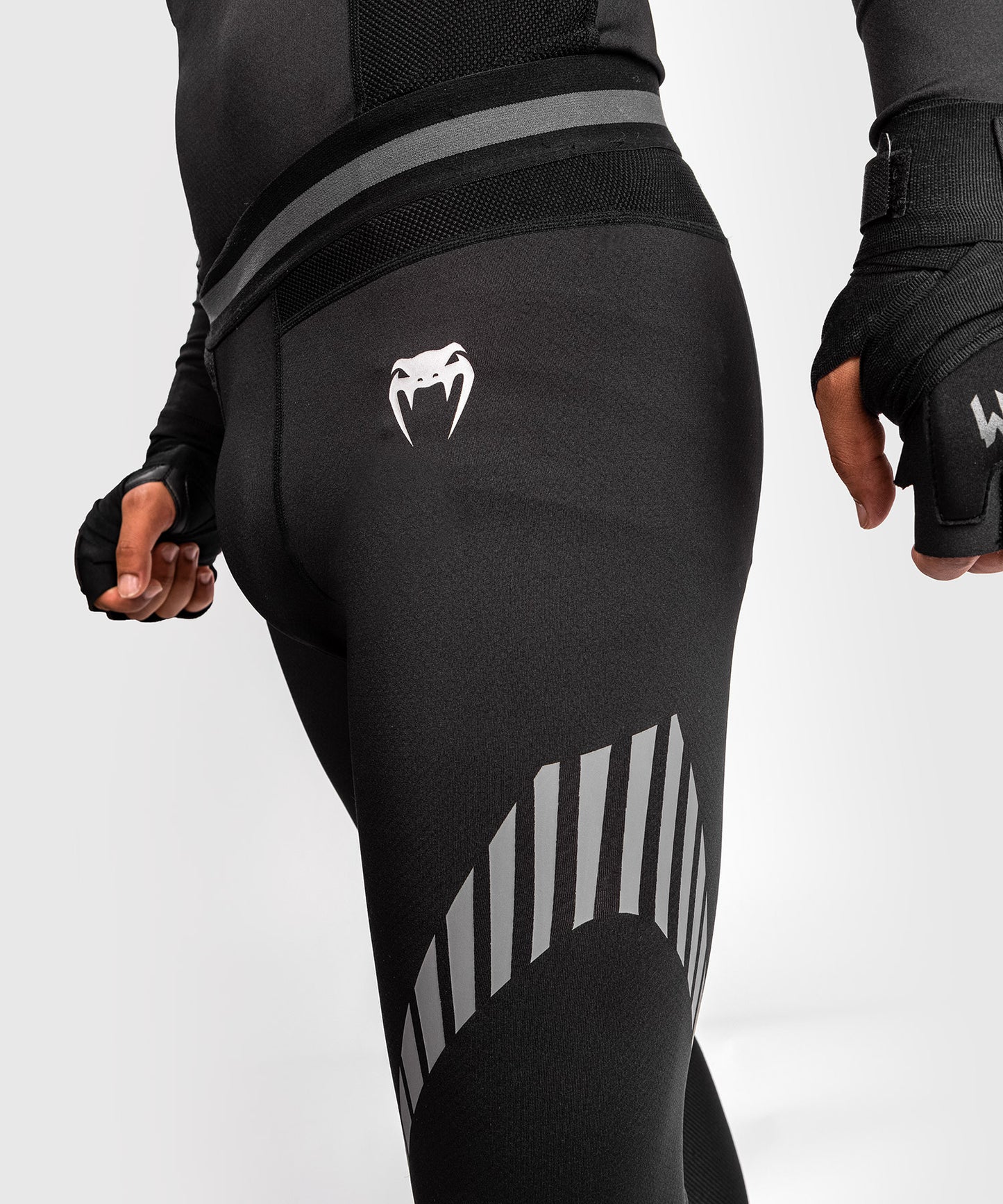 Venum Jaws 2.0 Compression Pants - Black