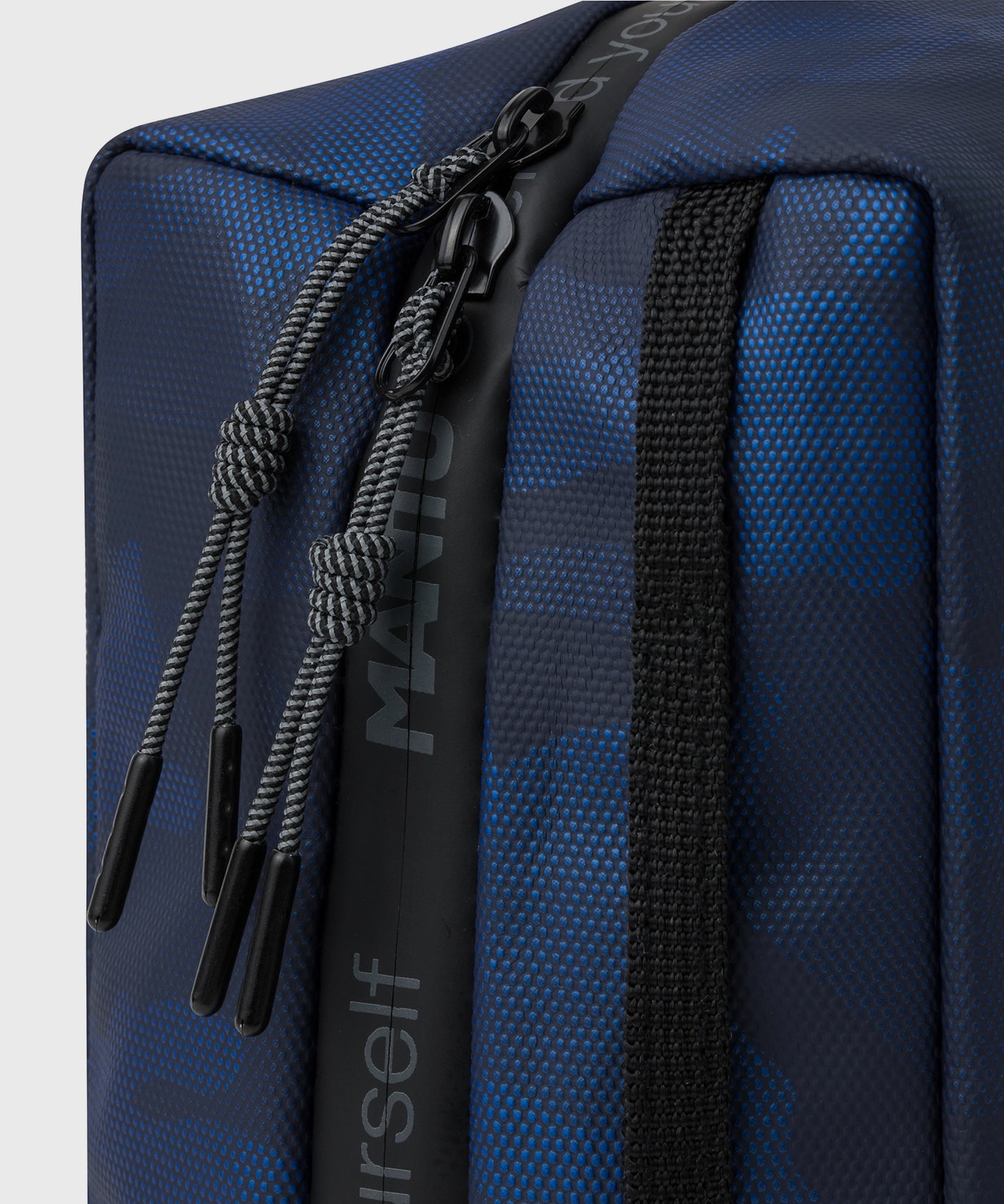Manto Camo Toiletry Bag - Blue