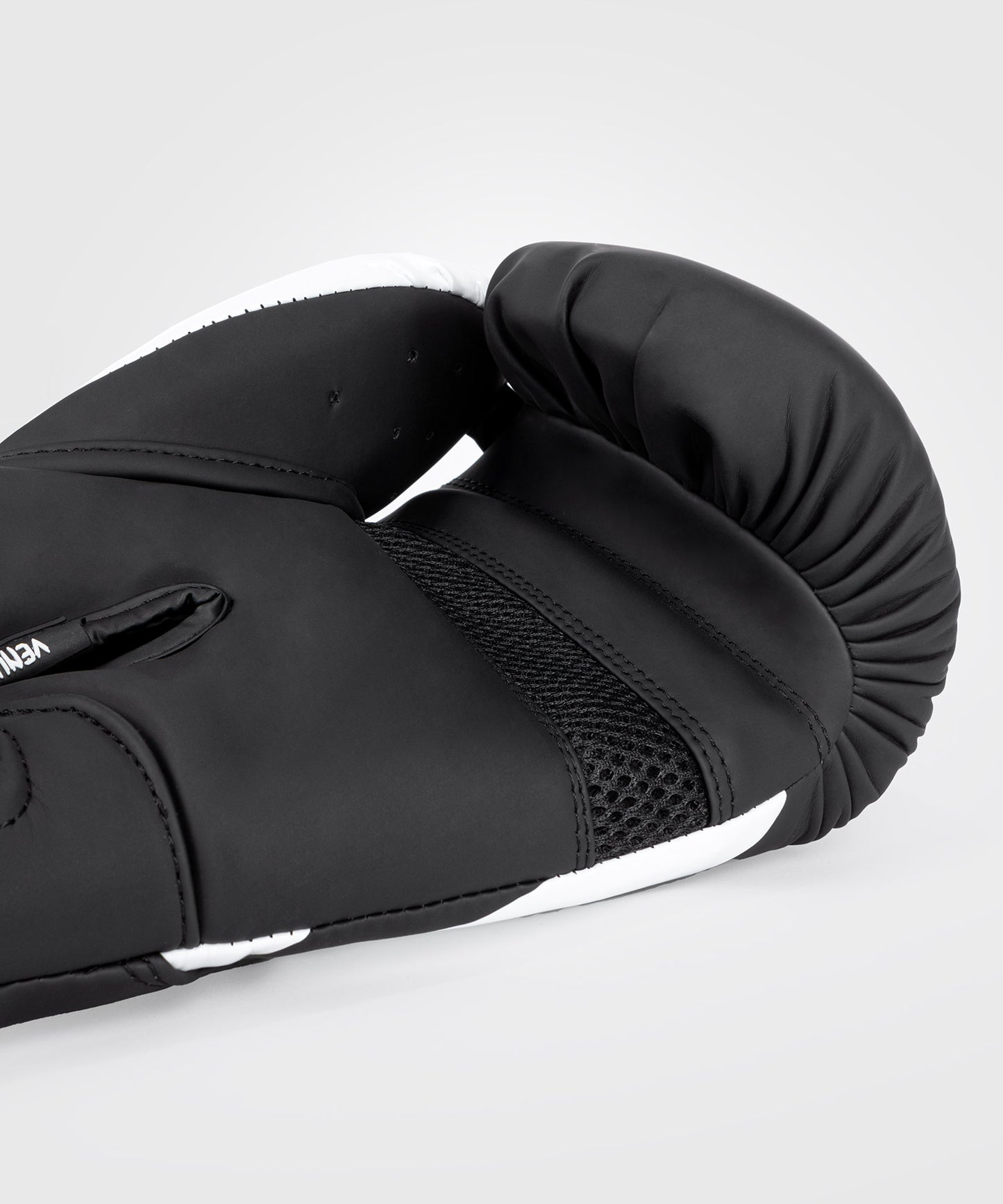 Gants de boxe Venum Challenger 4.0 - Noir/Blanc