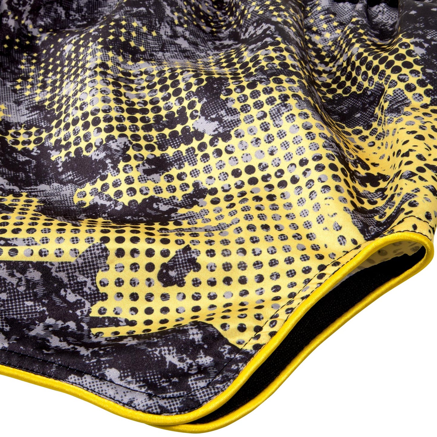 Venum Tramo Muay Thai Shorts - Black/Yellow