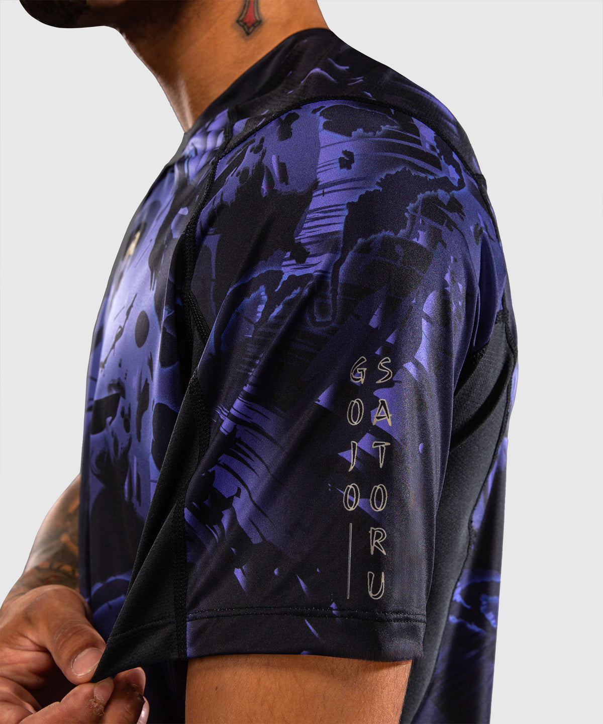 Jujutsu Kaisen x Venum Gojo Dry-Tech-T-Shirt – Lila