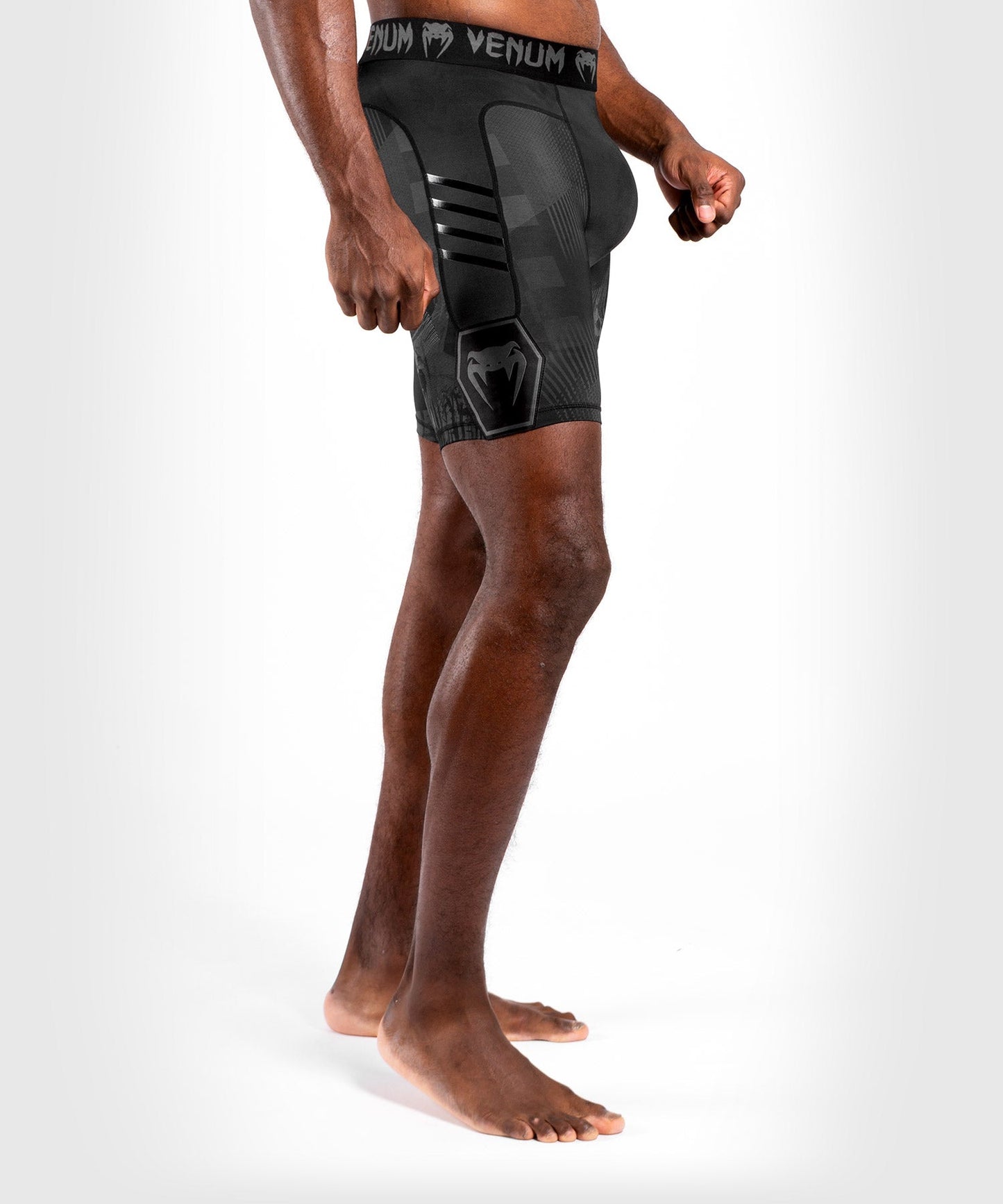 Venum Skull Compression Short - Black/Black