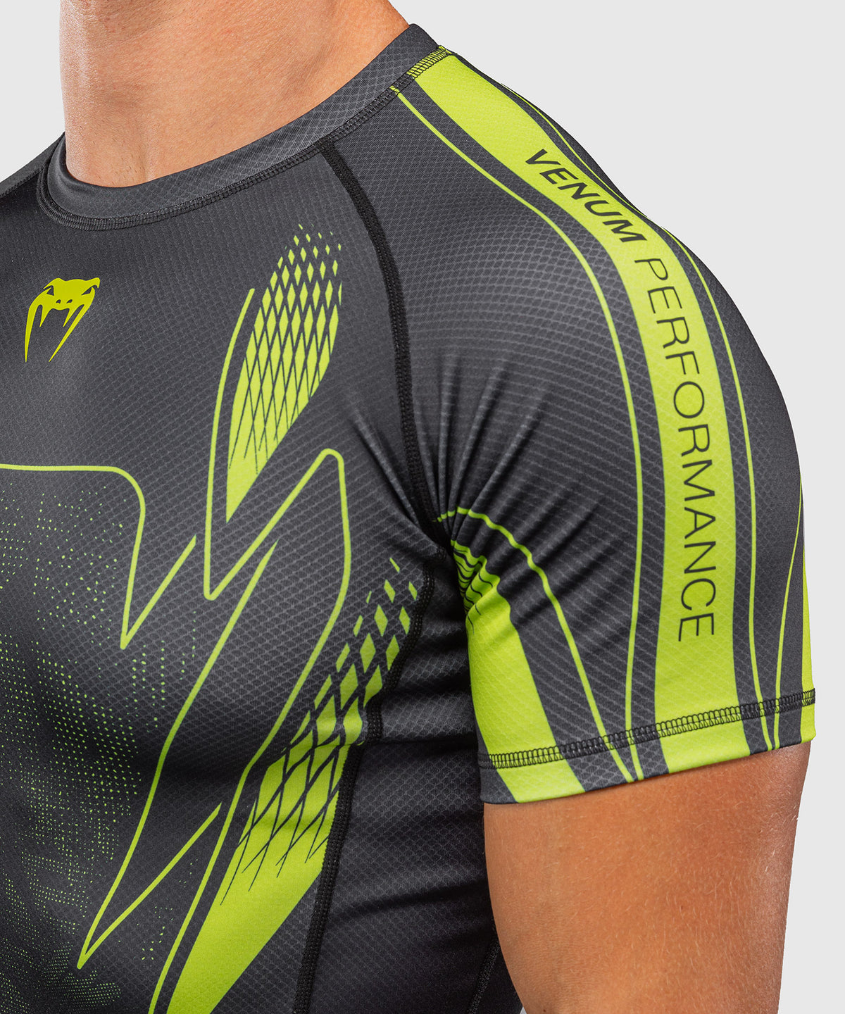 Venum Amazonia Reborn Camiseta de compresión de manga corta - Negro/Verde