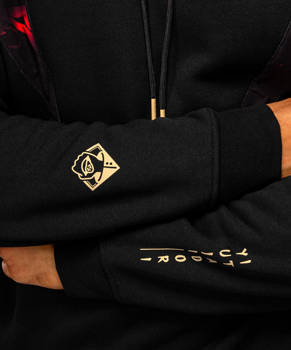 Jujutsu Kaisen x Venum Itadori Sudadera con Capucha  – Negro/Rojo