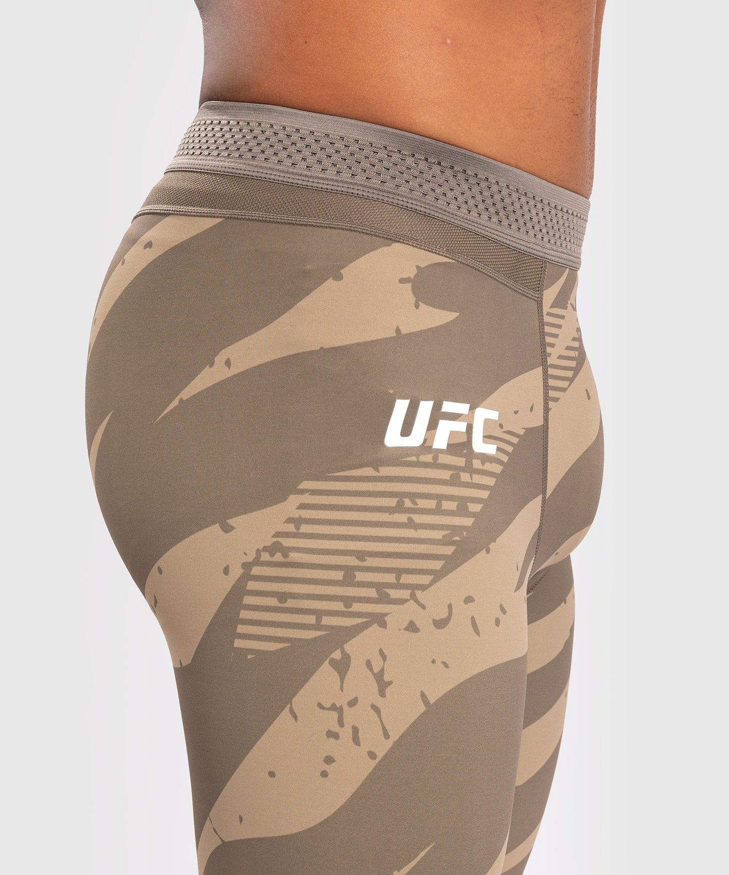 Pantalon de Compression pour Hommes UFC Adrenaline by Venum Fight Week Performance - Desert Camo