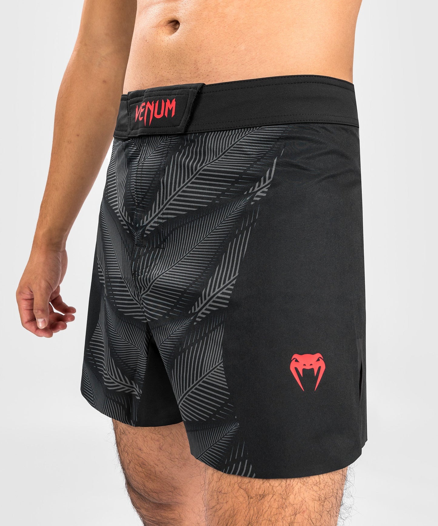 Short de MMA Venum Phantom - Noir/Rouge