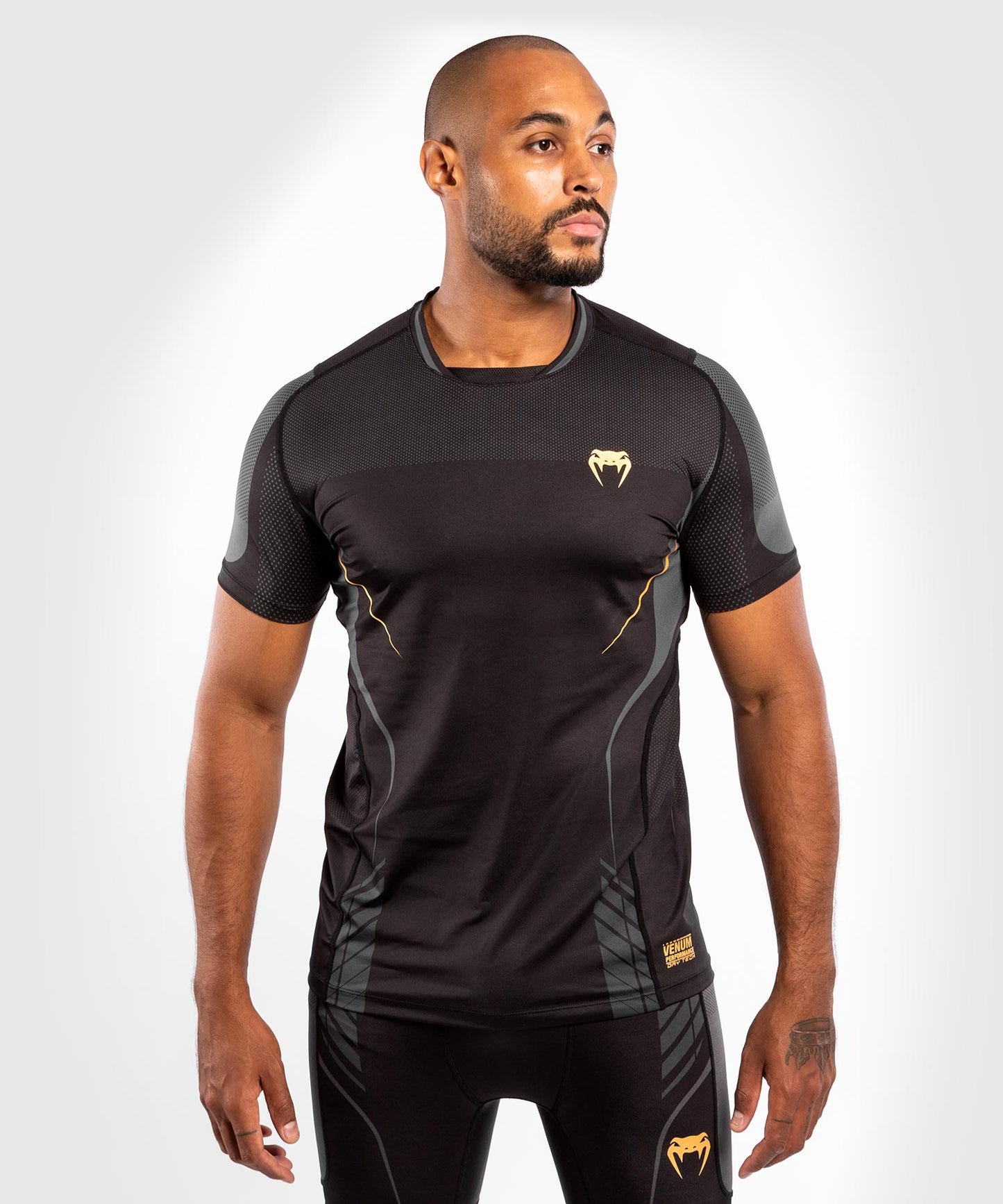 Dry Tech Venum Athletics T-shirt - Black/Gold