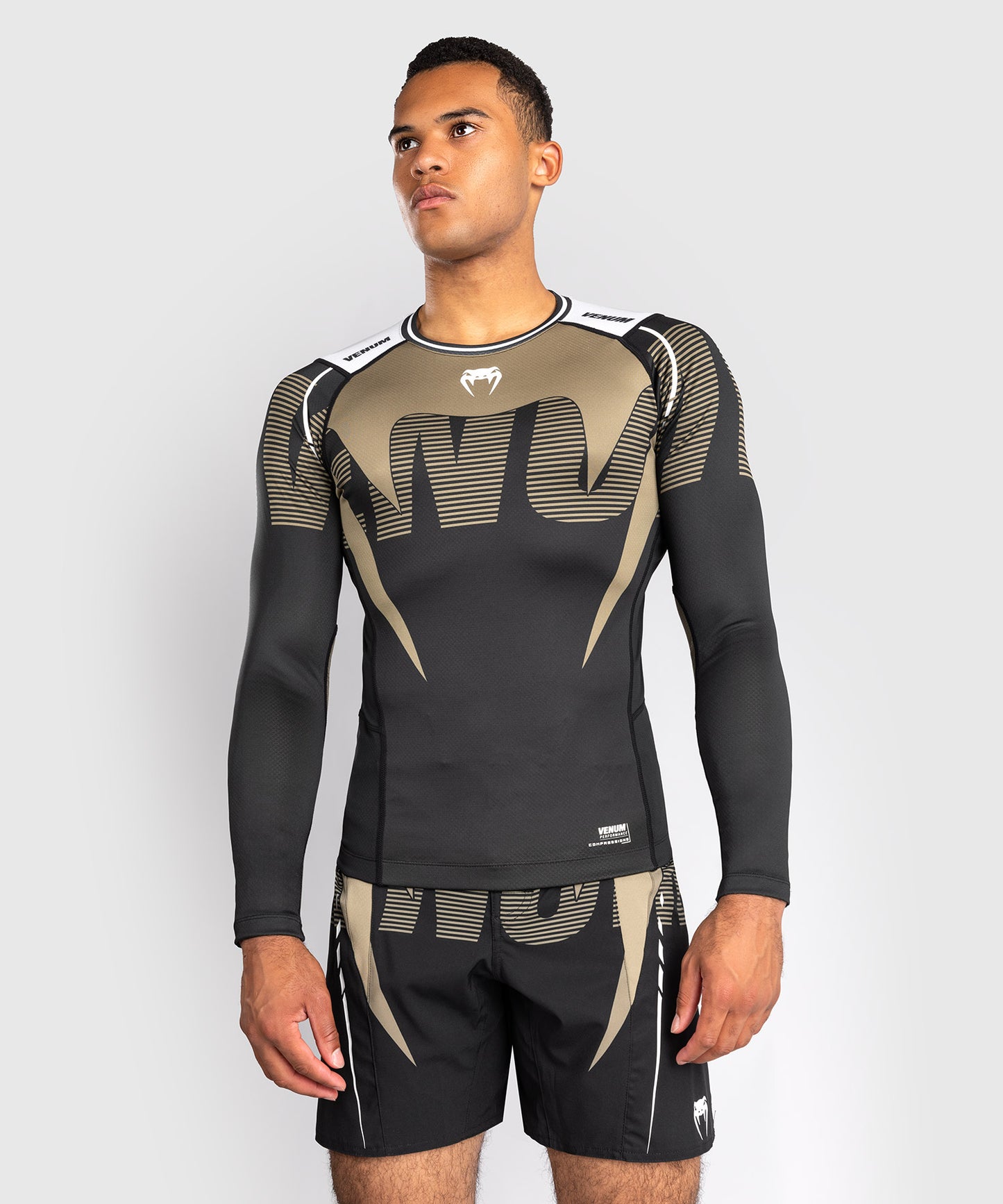 Venum Adrenaline Langarm Rashguard – Schwarz/Sand