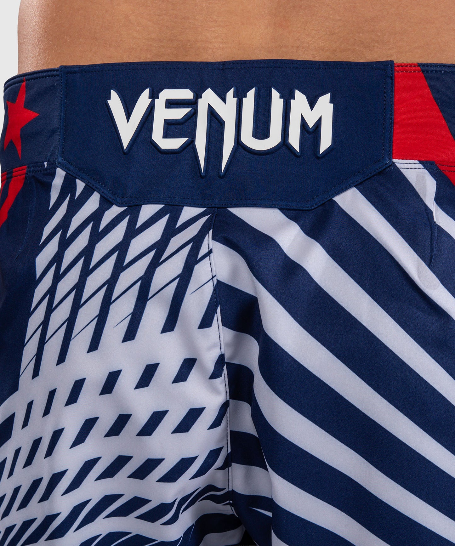 Official UFC Freedom 250 by Venum Authentic Fight Night Fight Shorts de ajuste corto para hombre - Azul