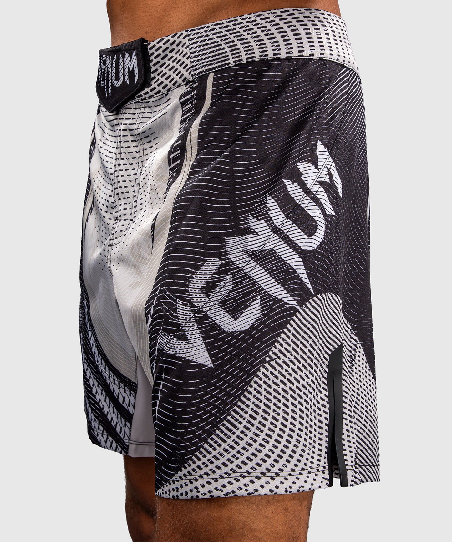 Short de Combat Venum Galactic 3.0 - Blanc Cassé/Noir