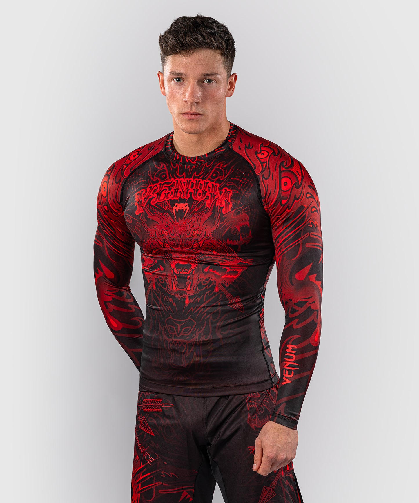 Rashguard à Manches Longues Venum Wolf Atak – Noir/Rouge
