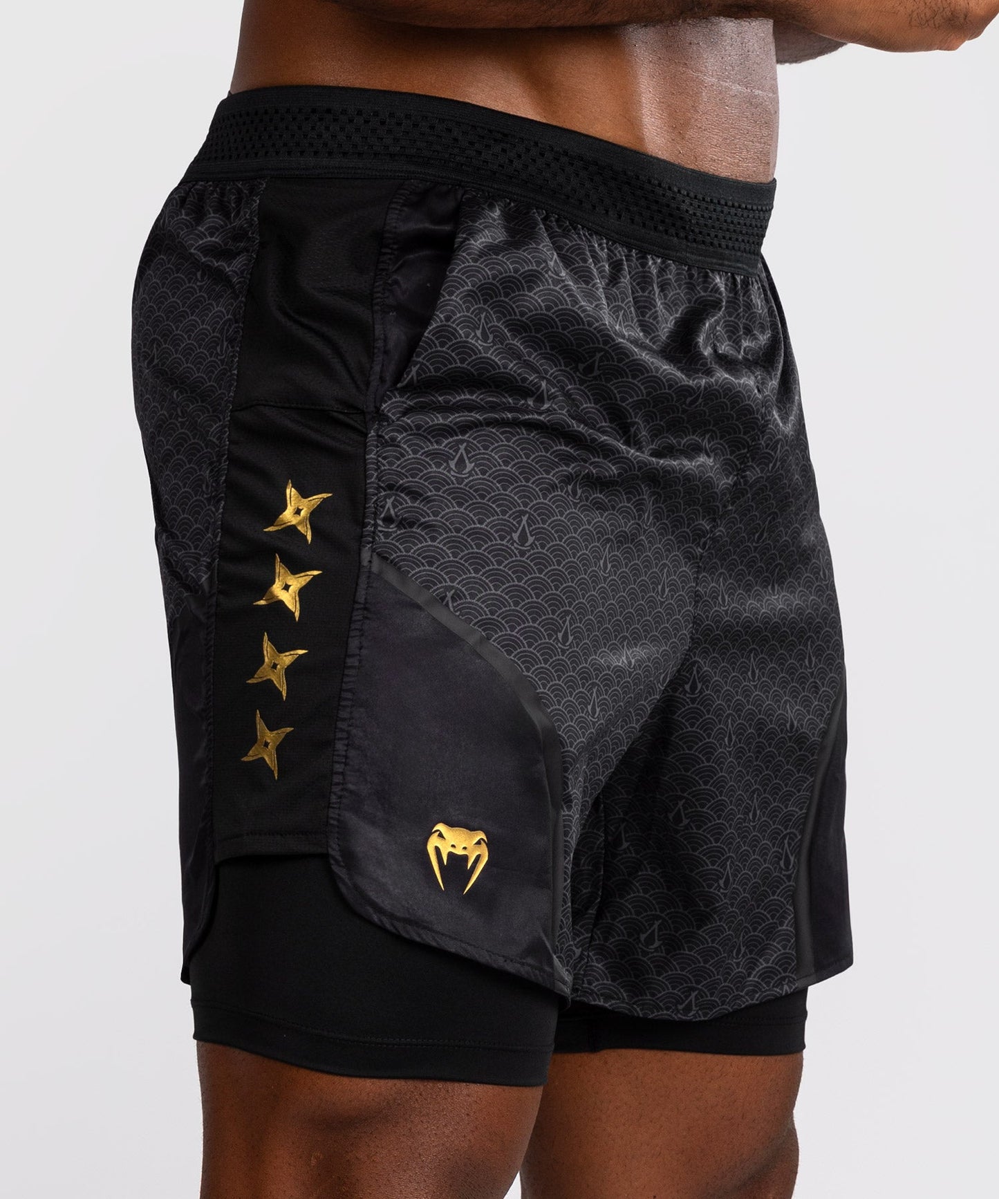 Venum x Assassin's Creed Shadows Training Shorts - Black/Gold