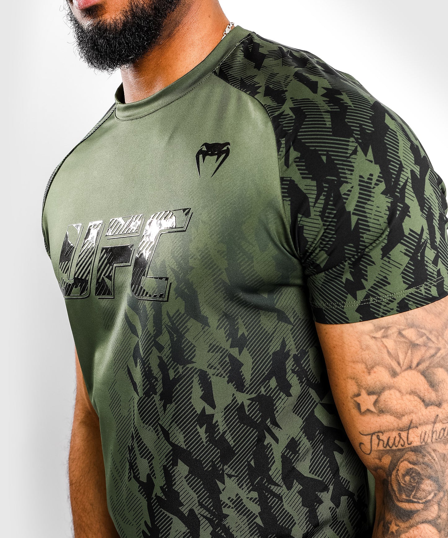 T-shirt Technique Manches Courtes Homme UFC Venum Authentic Fight Week - Kaki