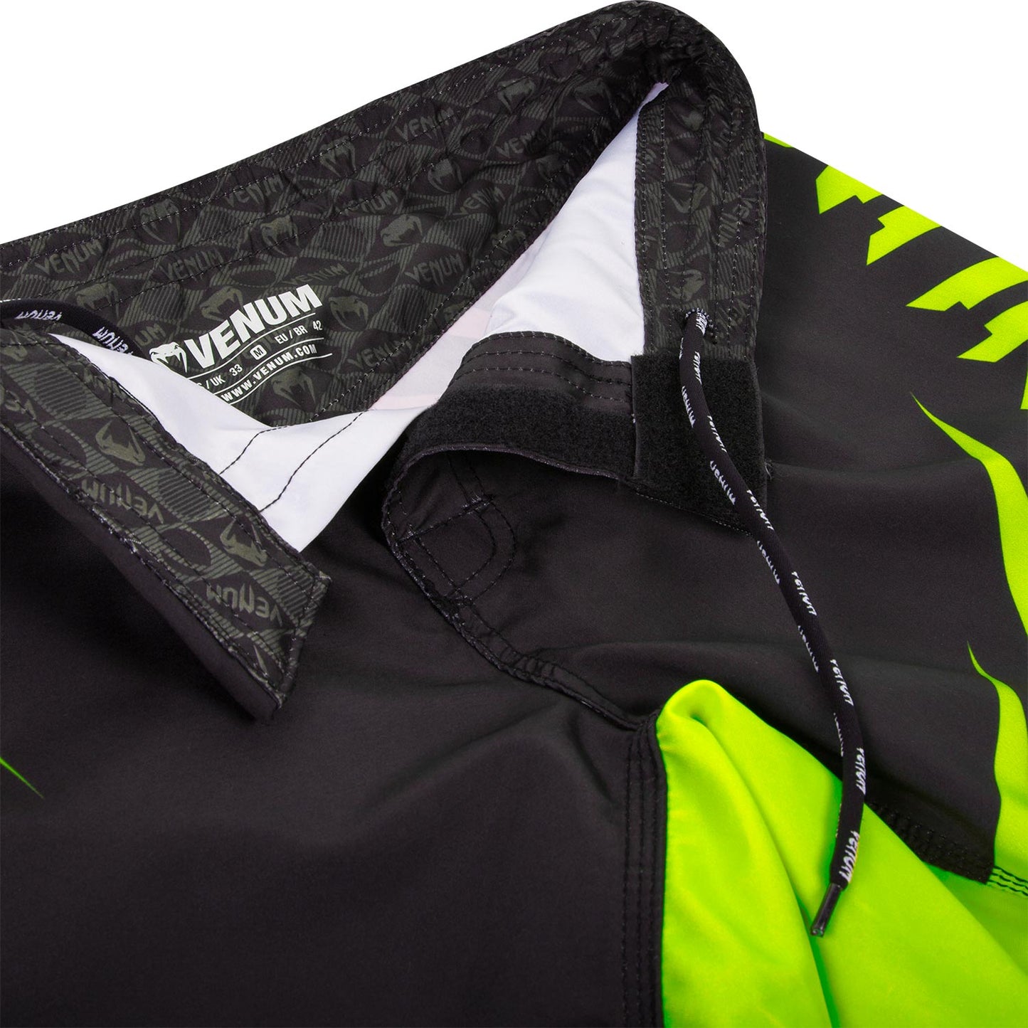 Venum Challenger Fightshort - Black/Fluorescent Yellow