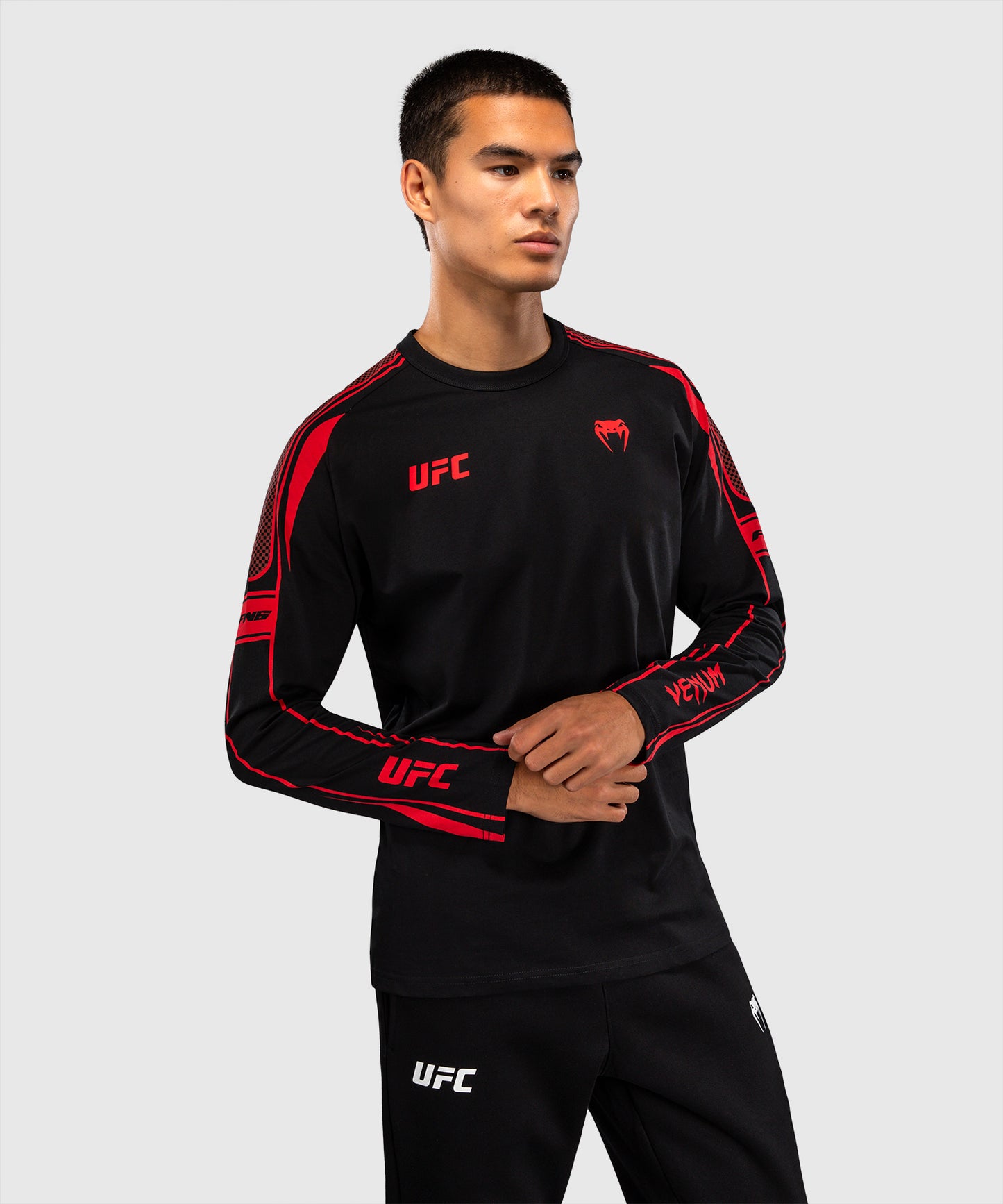 Venum UFC Unity by Venum Authentic Fight Week Herren-Langarm-T-Shirt - Schwarz